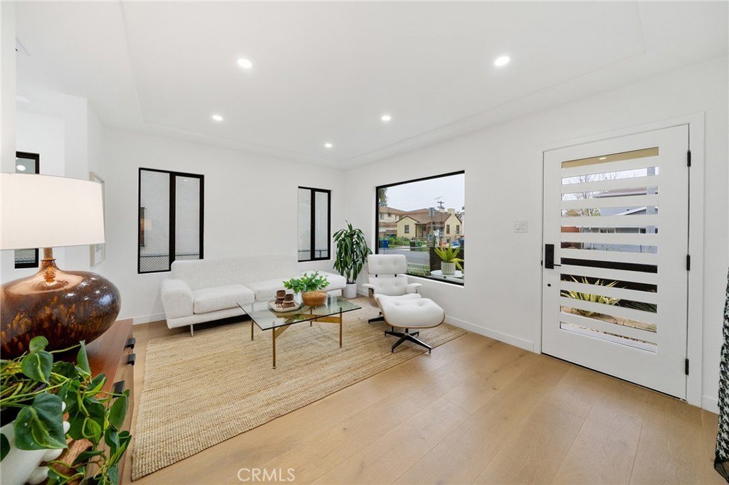 Los Angeles, California, 90031, United States, 5 Bedrooms Bedrooms, ,2 BathroomsBathrooms,Residential,For Sale,2005567