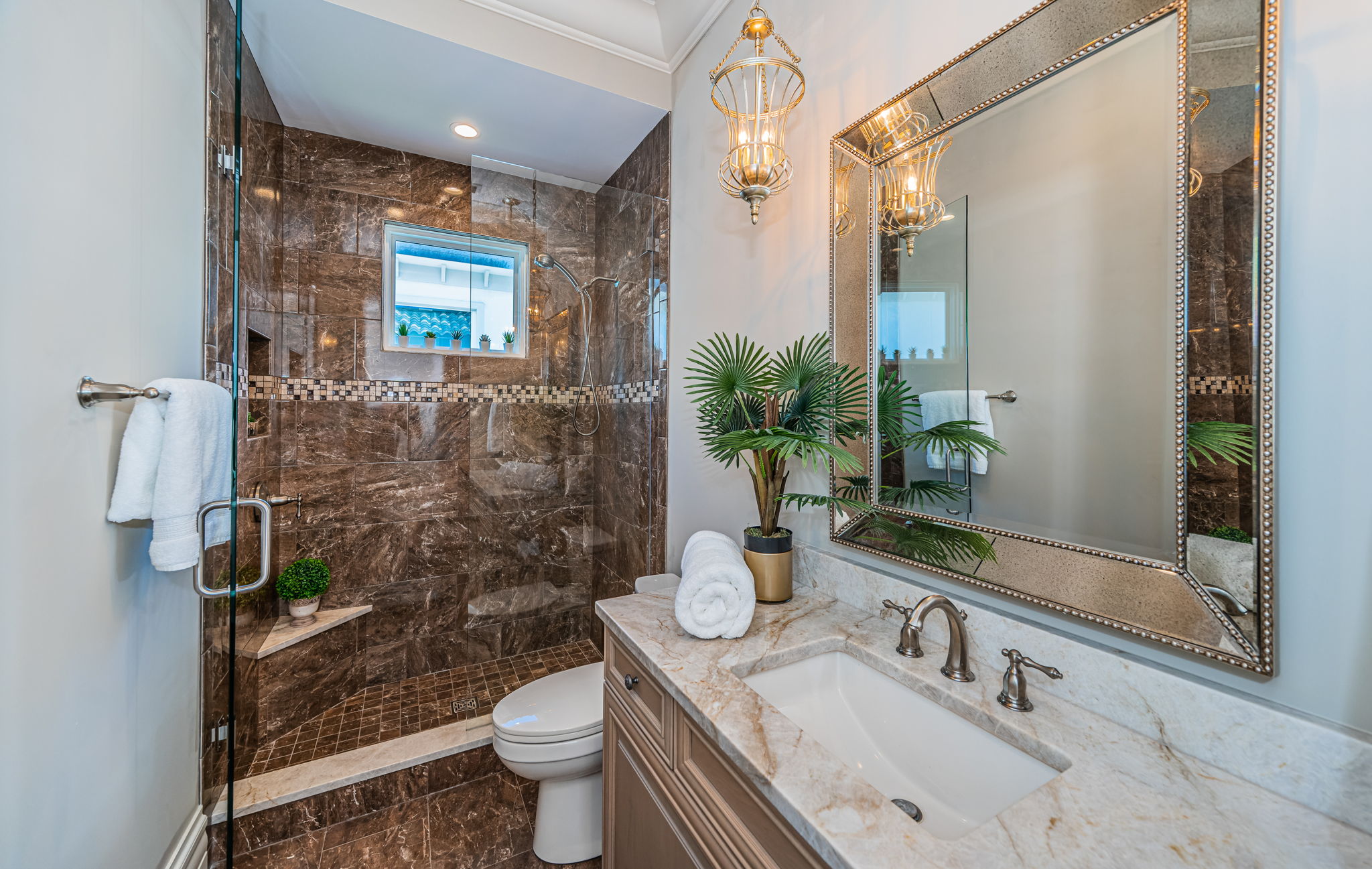 Redington Shores, Florida, 33708, United States, 5 Bedrooms Bedrooms, ,6 BathroomsBathrooms,Residential,For Sale,1921894