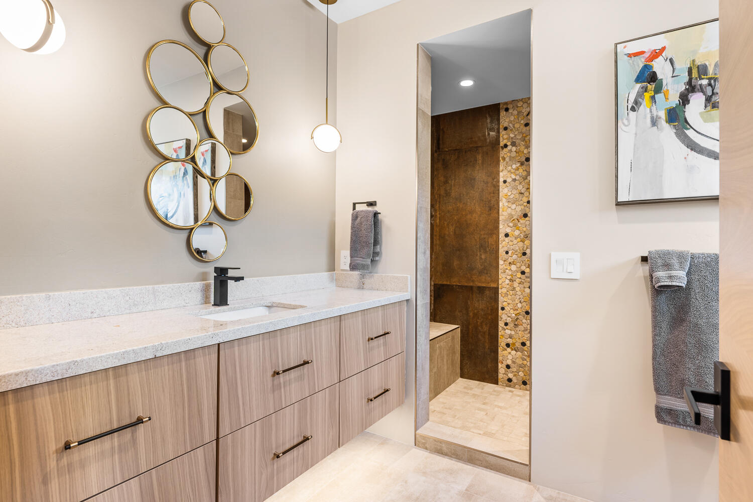 Springdale, Utah, 84767, United States, 4 Bedrooms Bedrooms, ,Residential,For Sale,1991496