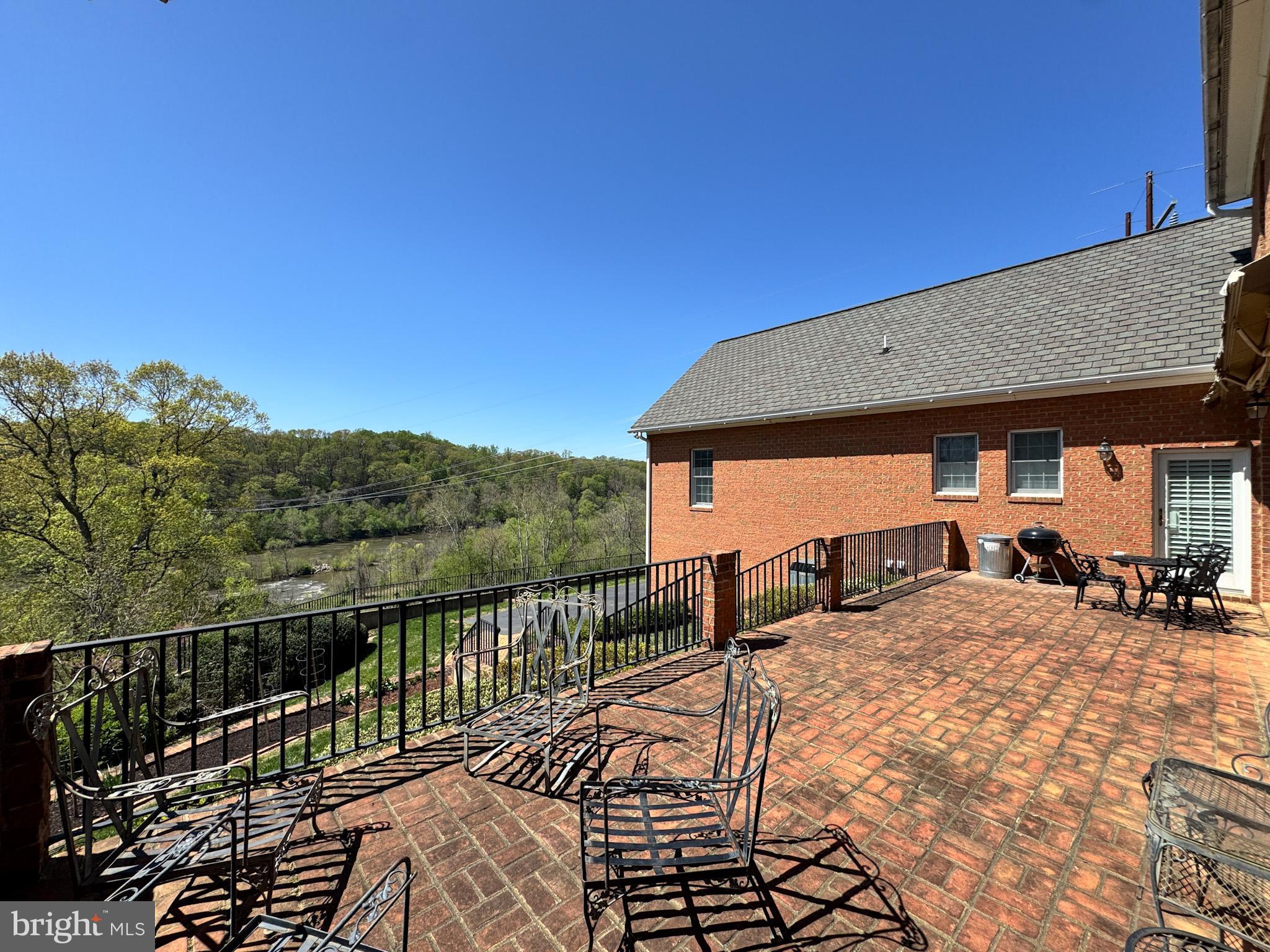 Fredericksburg, Virginia, 22405, United States, 5 Bedrooms Bedrooms, ,6 BathroomsBathrooms,Residential,For Sale,1765368