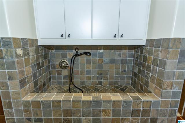 Calera, Alabama, 35040, United States, 5 Bedrooms Bedrooms, ,6 BathroomsBathrooms,Residential,For Sale,2006341