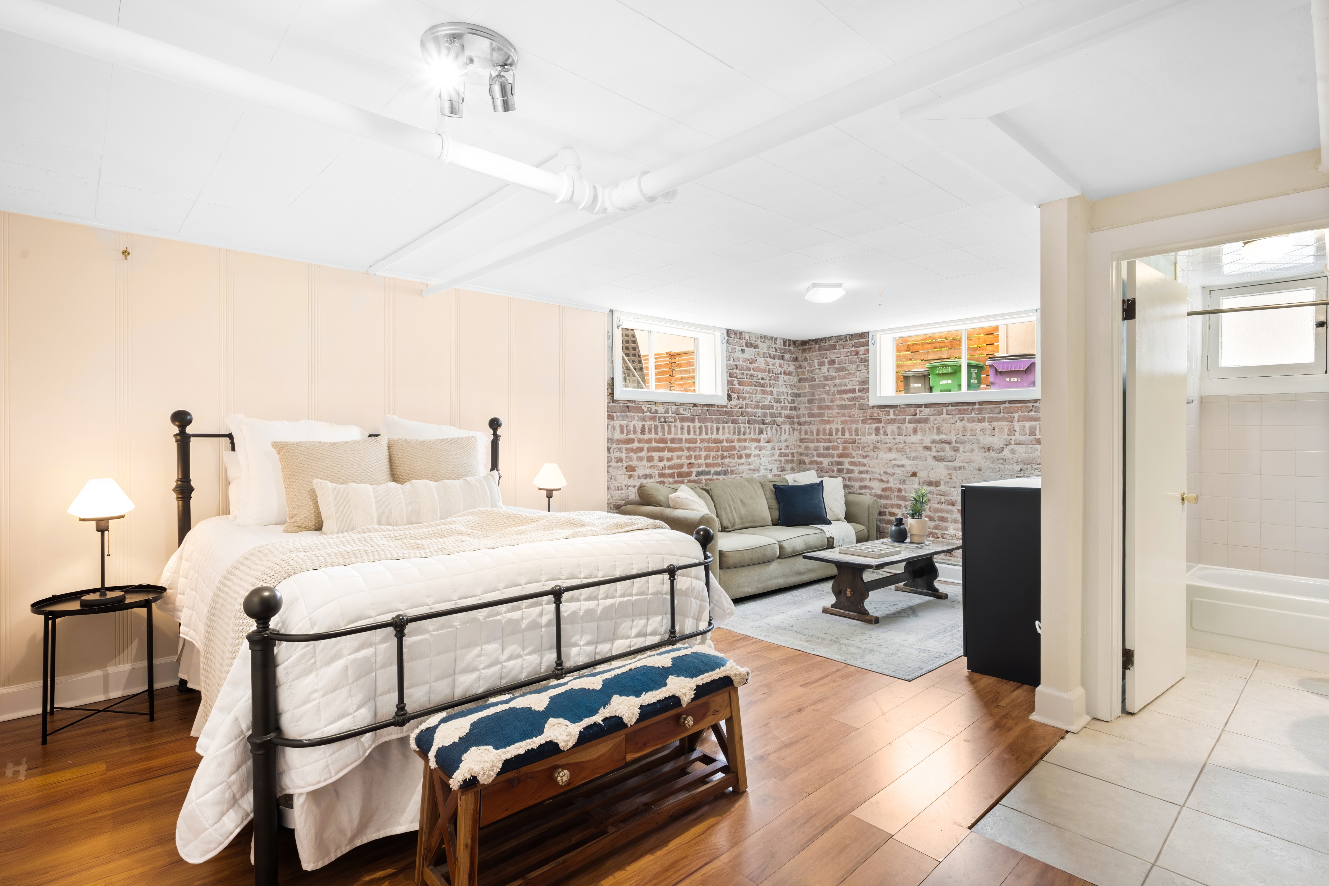  From the moment you arrive, this home leaves an impression - 物件實景