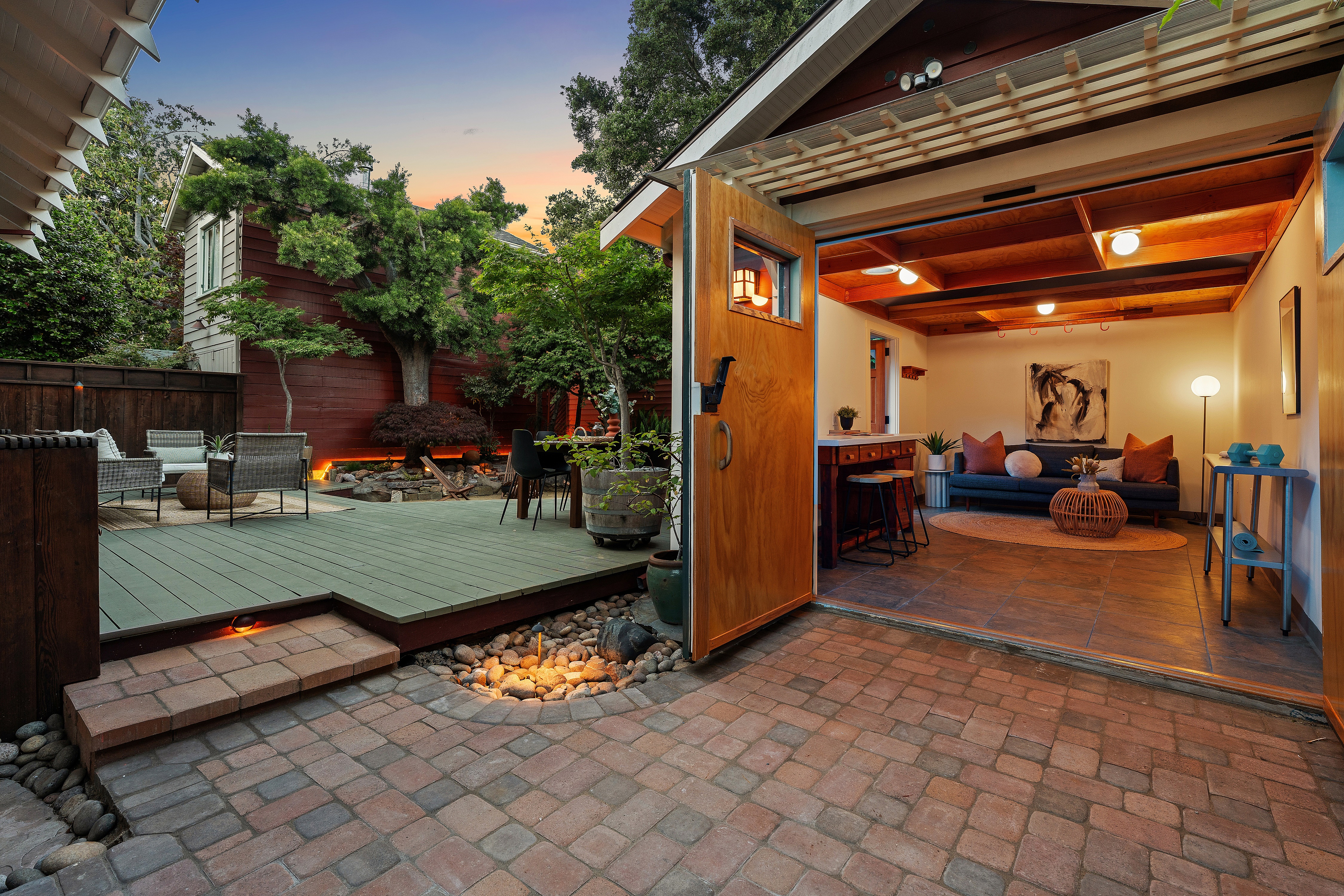  A True Rockridge Classic — Rich in Detail, Ready for Its Next Chapter - 物件實景