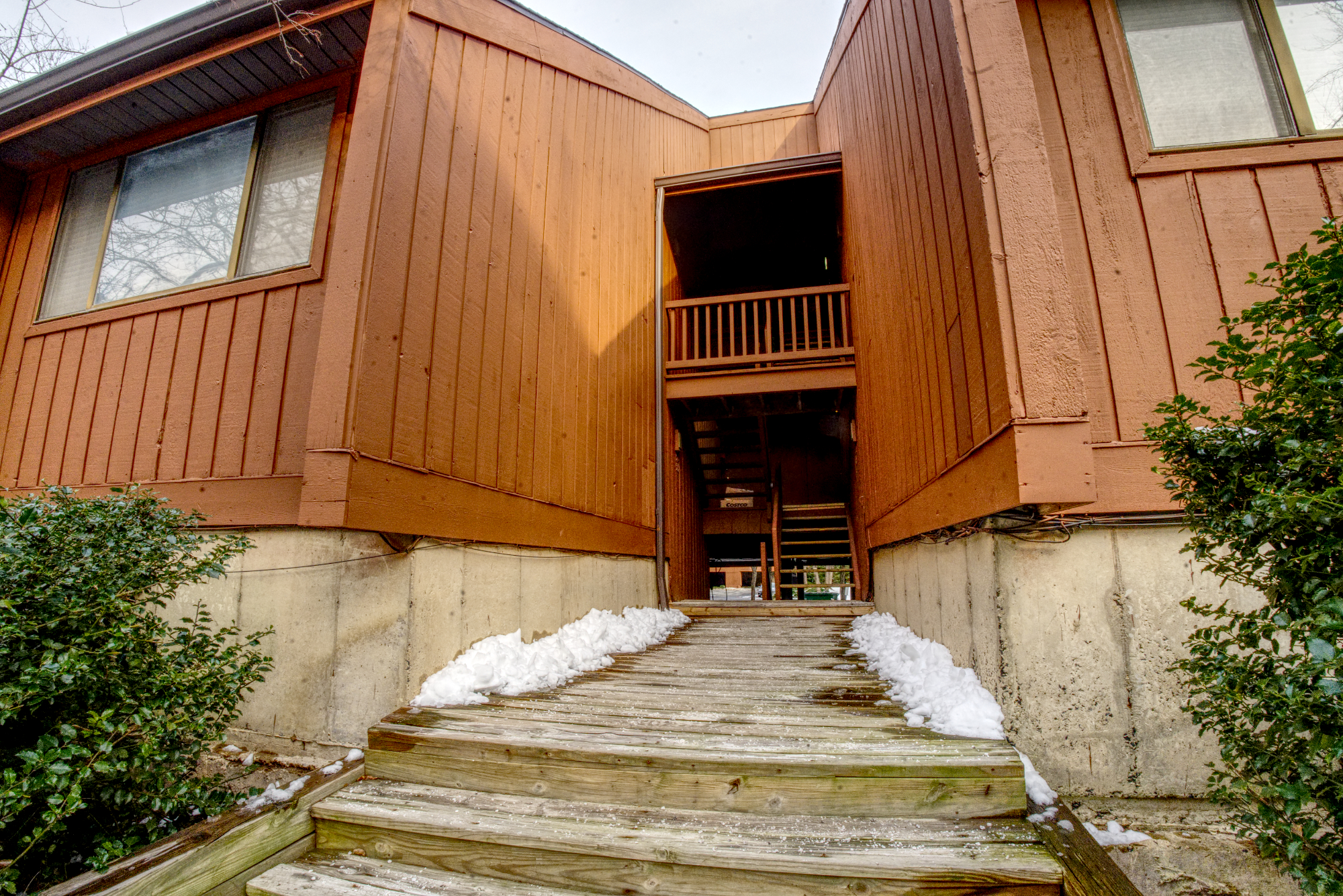 Secaucus, New Jersey, 07094, United States, 4 Bedrooms Bedrooms, ,3 BathroomsBathrooms,Residential,For Sale,1996656