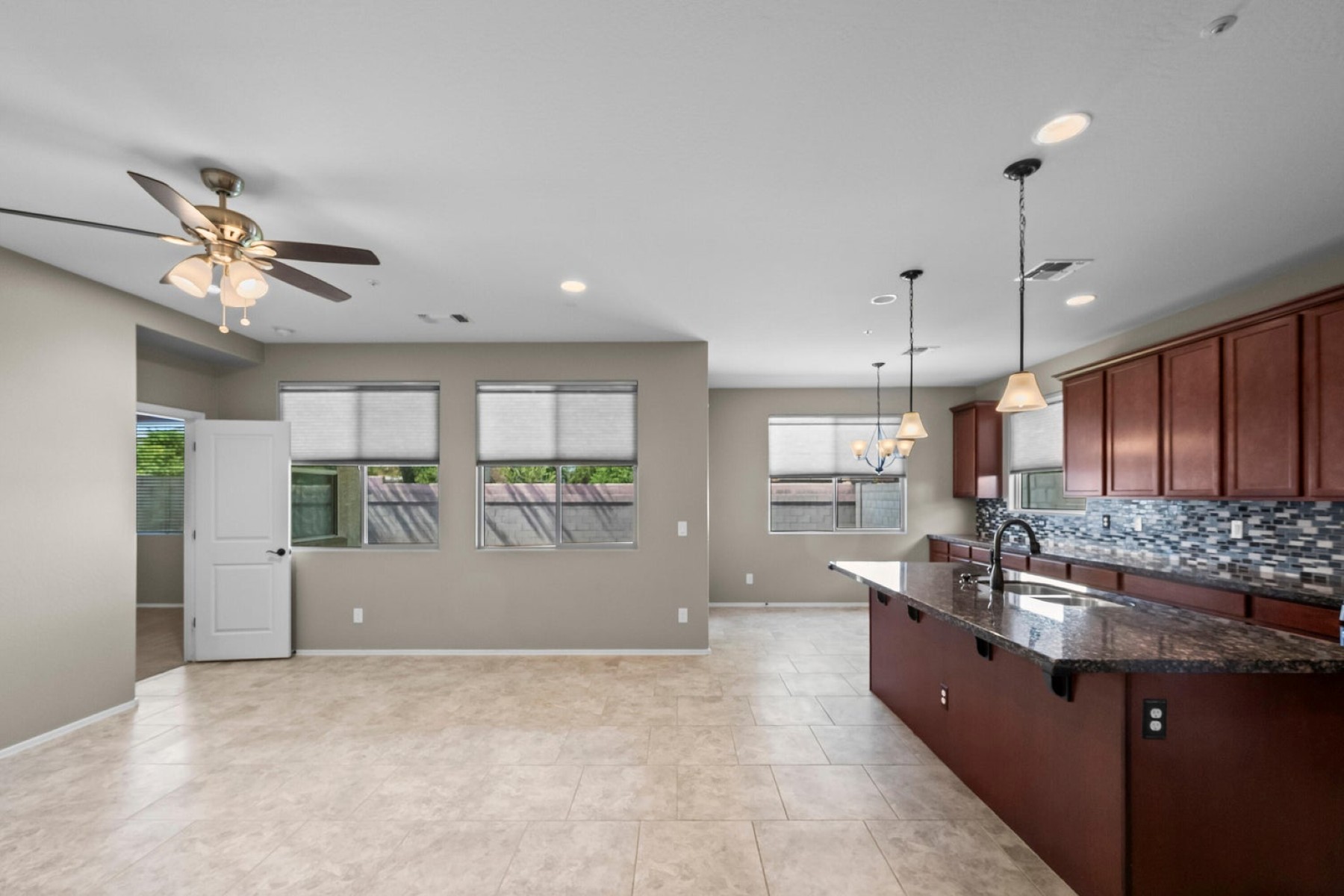  9272 W Wood Drive ¦ Peoria, AZ - 物件實景