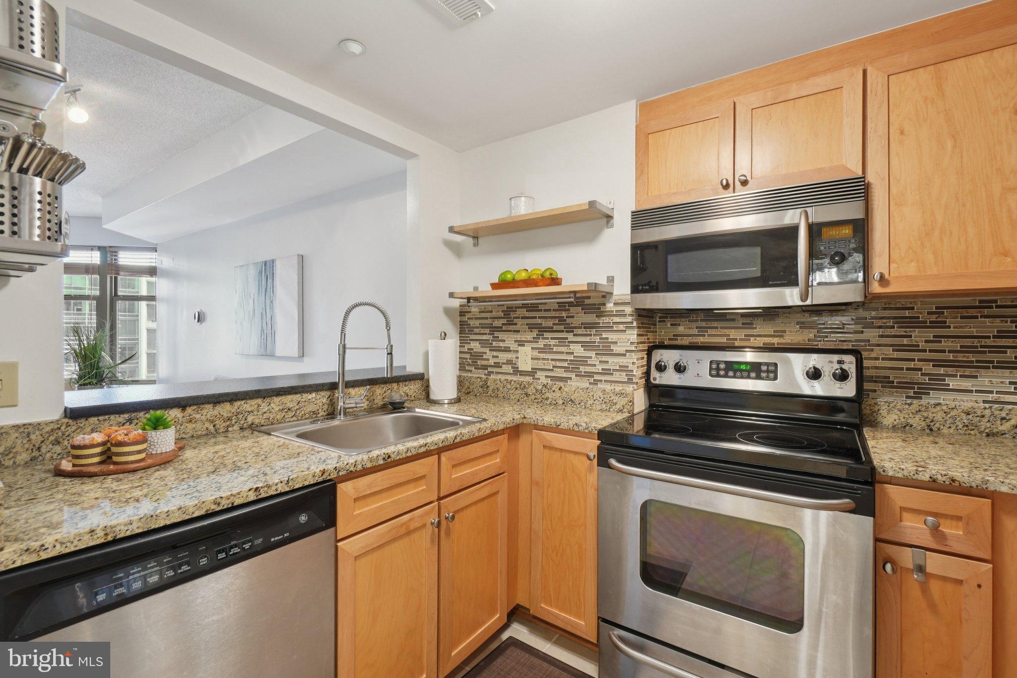 Washington, District of Columbia, 20005, United States, 2 Bedrooms Bedrooms, ,2 BathroomsBathrooms,Residential,For Sale,1976159