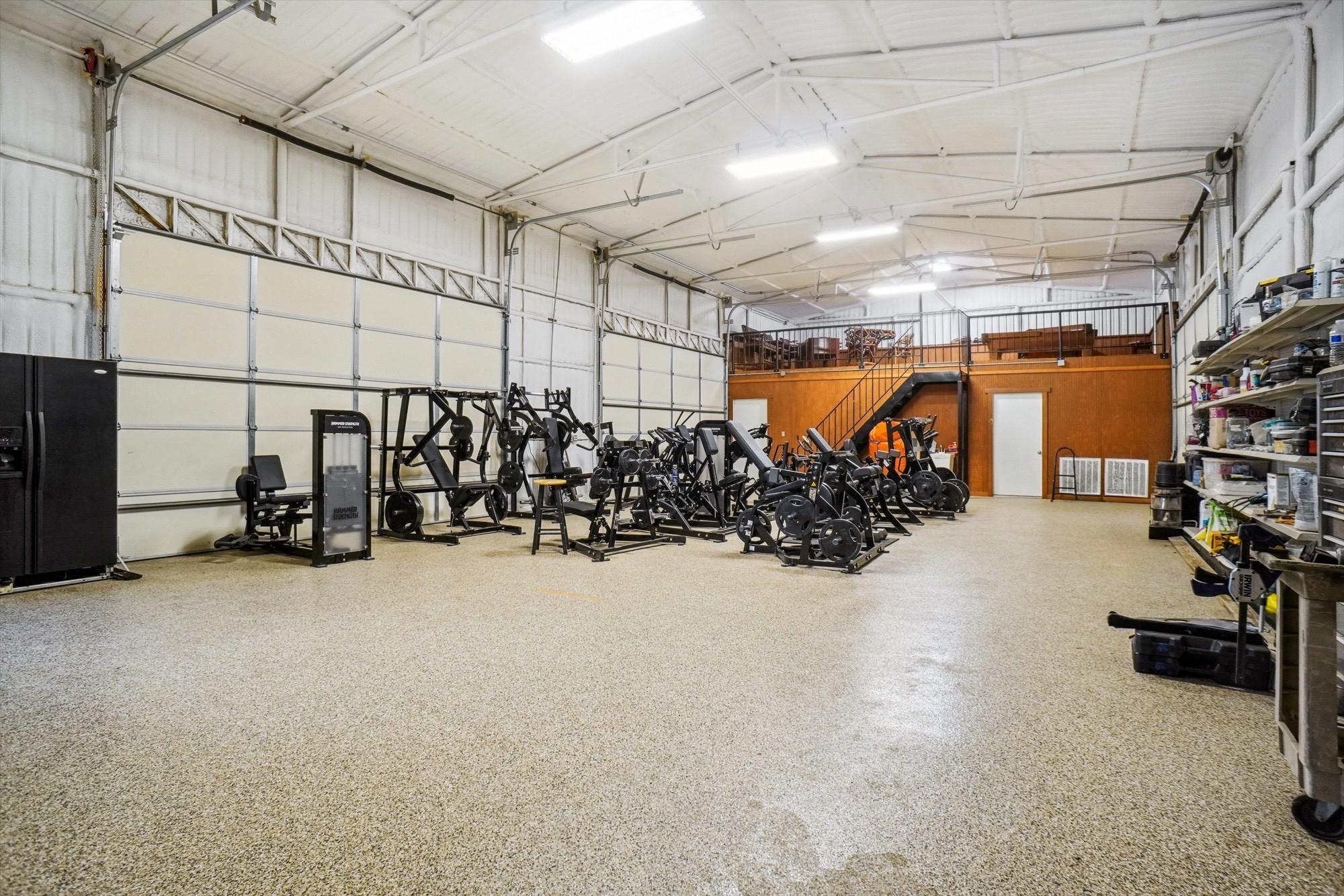 Decatur, Texas, 76234, United States, 7 Bedrooms Bedrooms, ,6 BathroomsBathrooms,Residential,For Sale,1976001