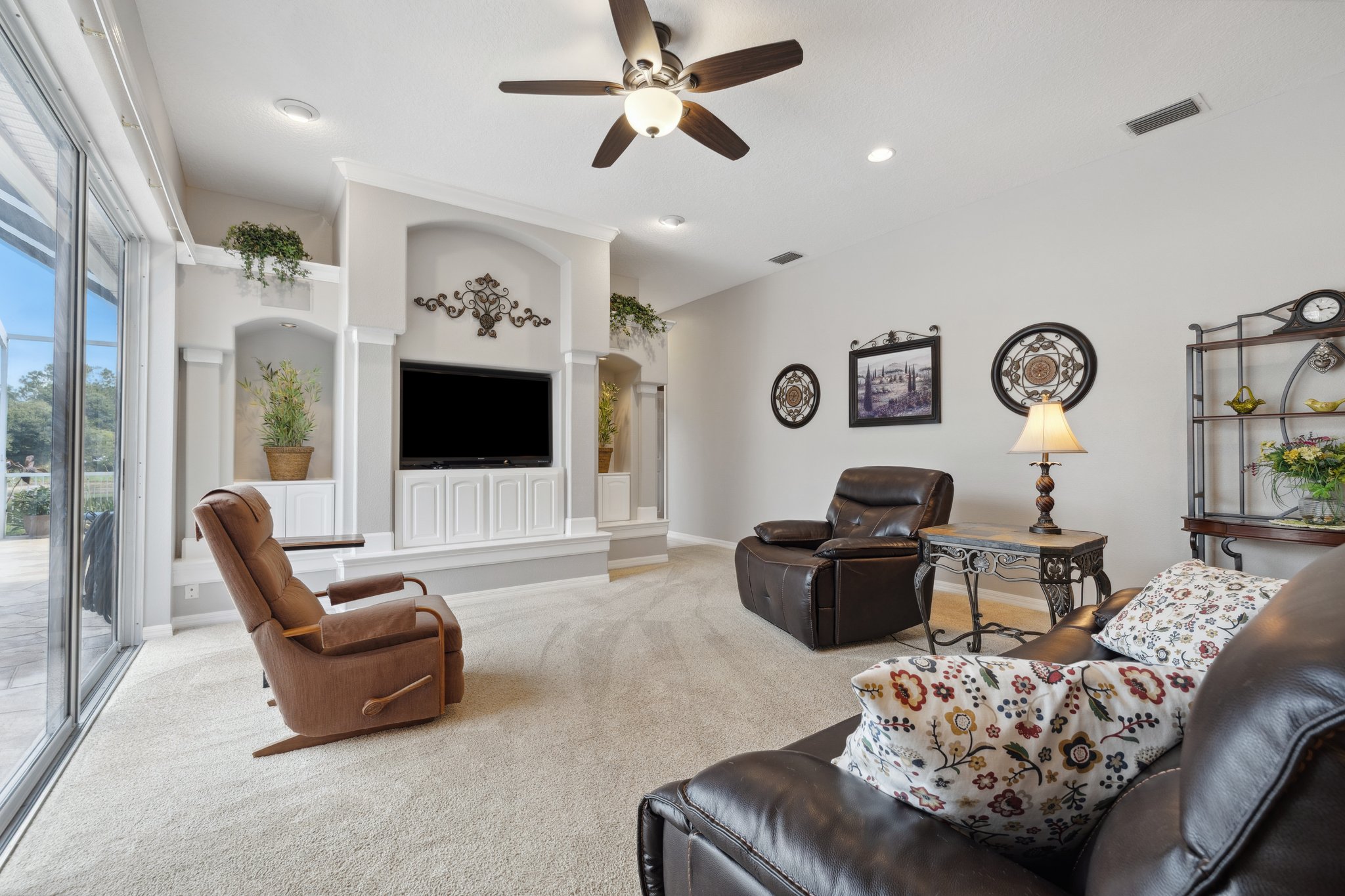 Tampa, Florida, 33647, United States, 5 Bedrooms Bedrooms, ,4 BathroomsBathrooms,Residential,For Sale,1835178