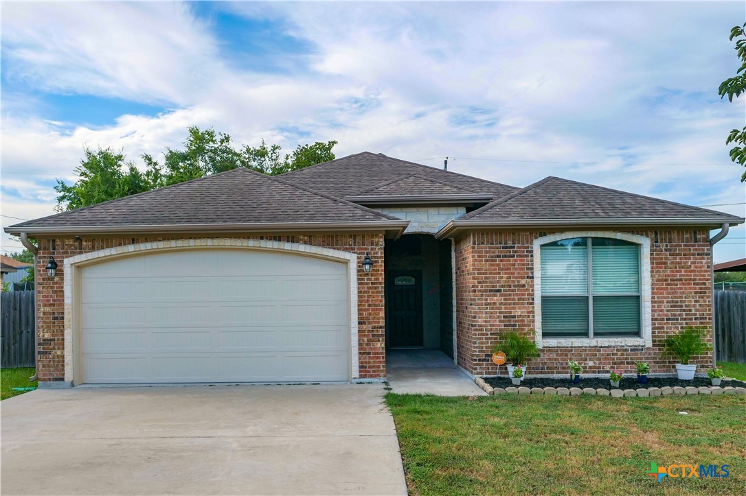 Sandpiper Dr, Victoria, TX 77905