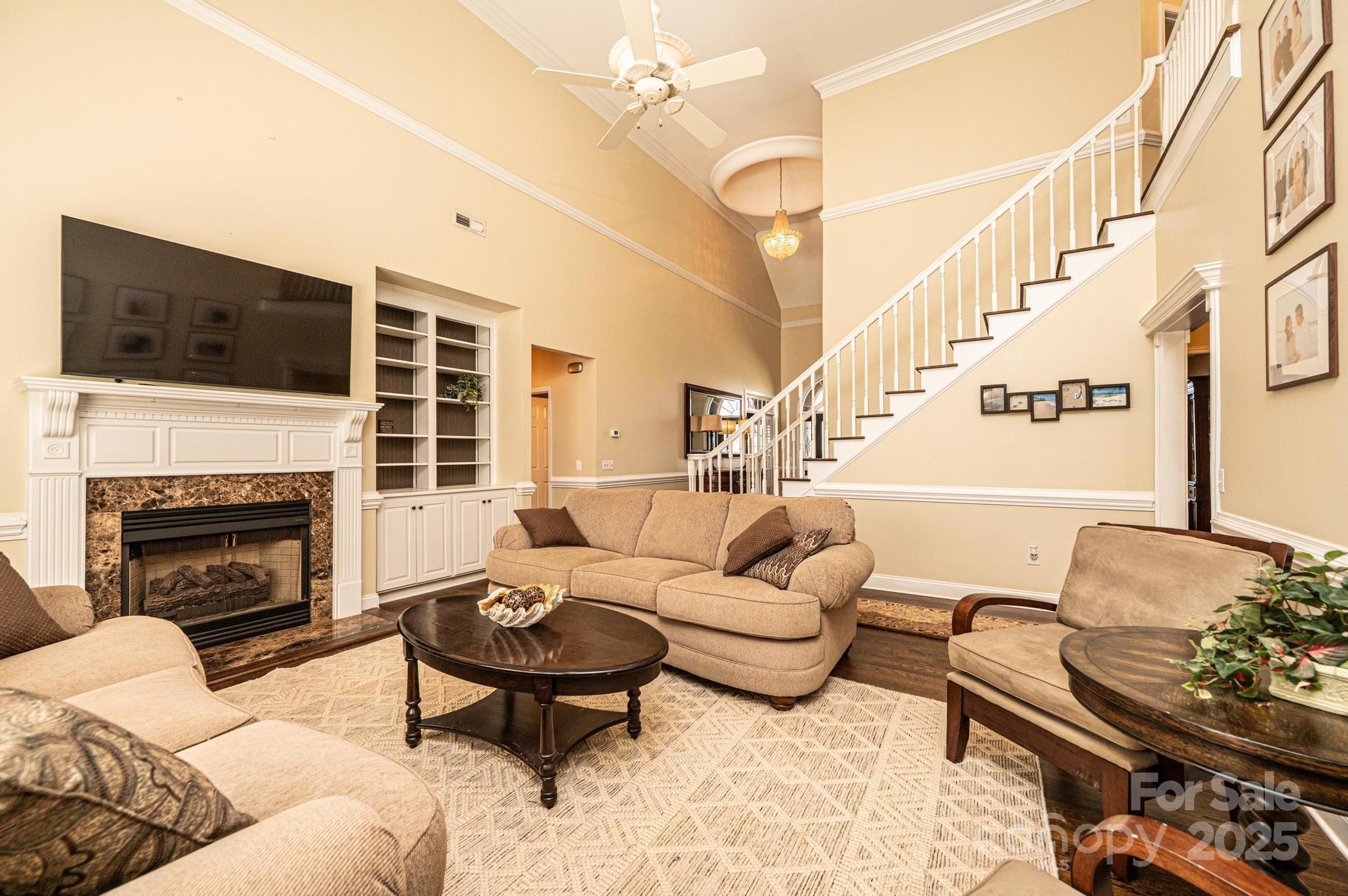 Hickory, North Carolina, 28601, United States, 5 Bedrooms Bedrooms, ,5 BathroomsBathrooms,Residential,For Sale,1758743