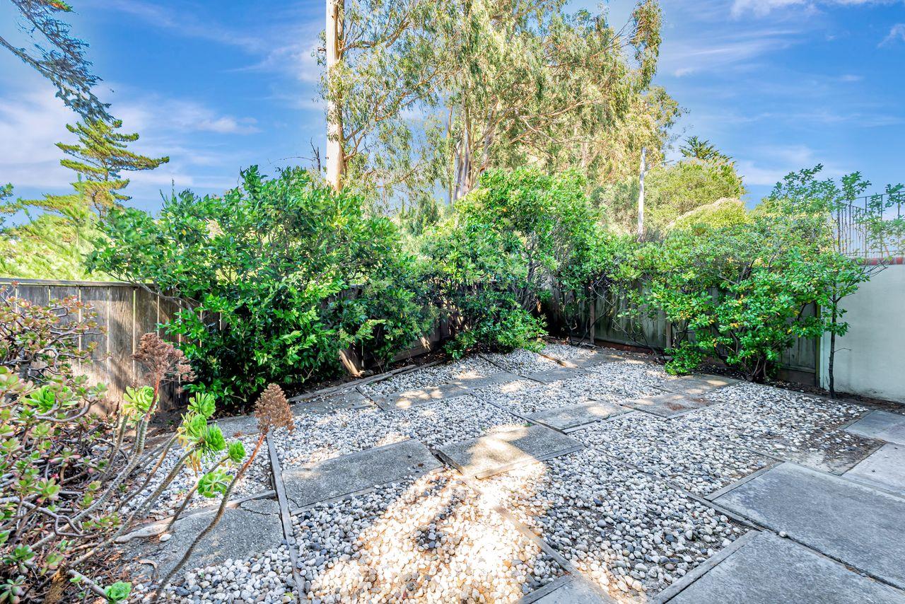 Millbrae, California, 94030, United States, 5 Bedrooms Bedrooms, ,3 BathroomsBathrooms,Residential,For Sale,1938849