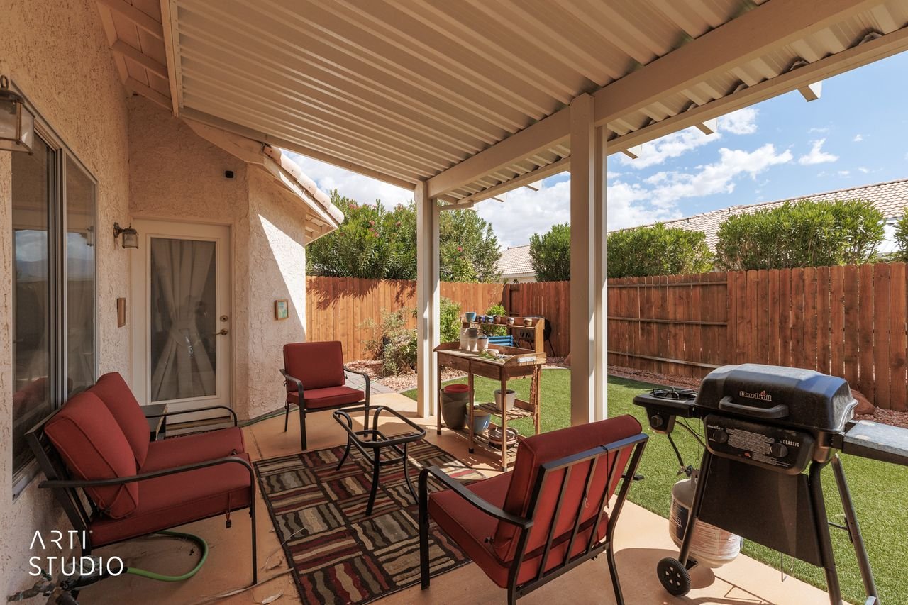 Reber Dr, Mesquite, NV 89027