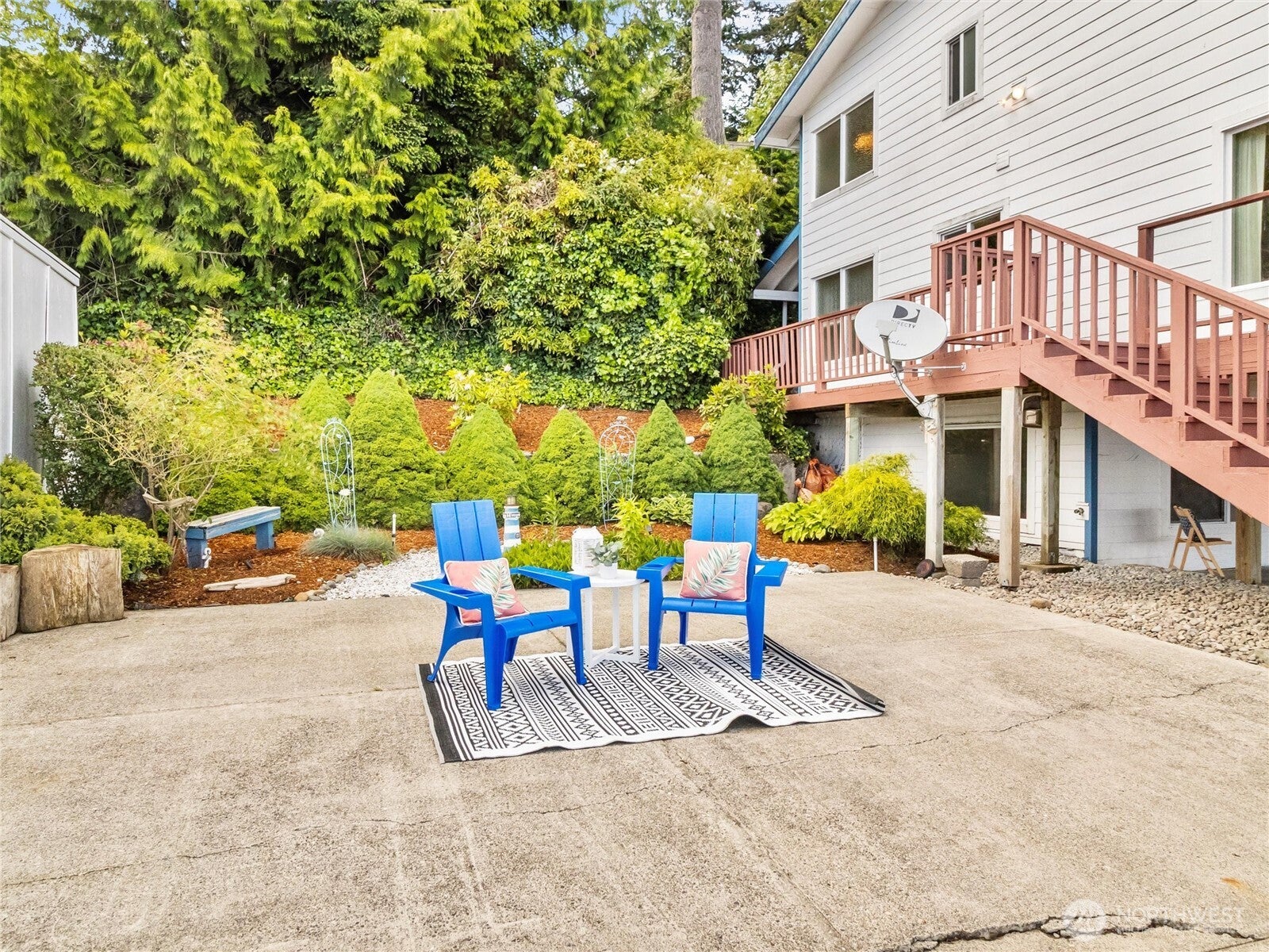 Port Orchard, Washington, 98366, United States, 4 Bedrooms Bedrooms, ,2 BathroomsBathrooms,Residential,For Sale,1827352