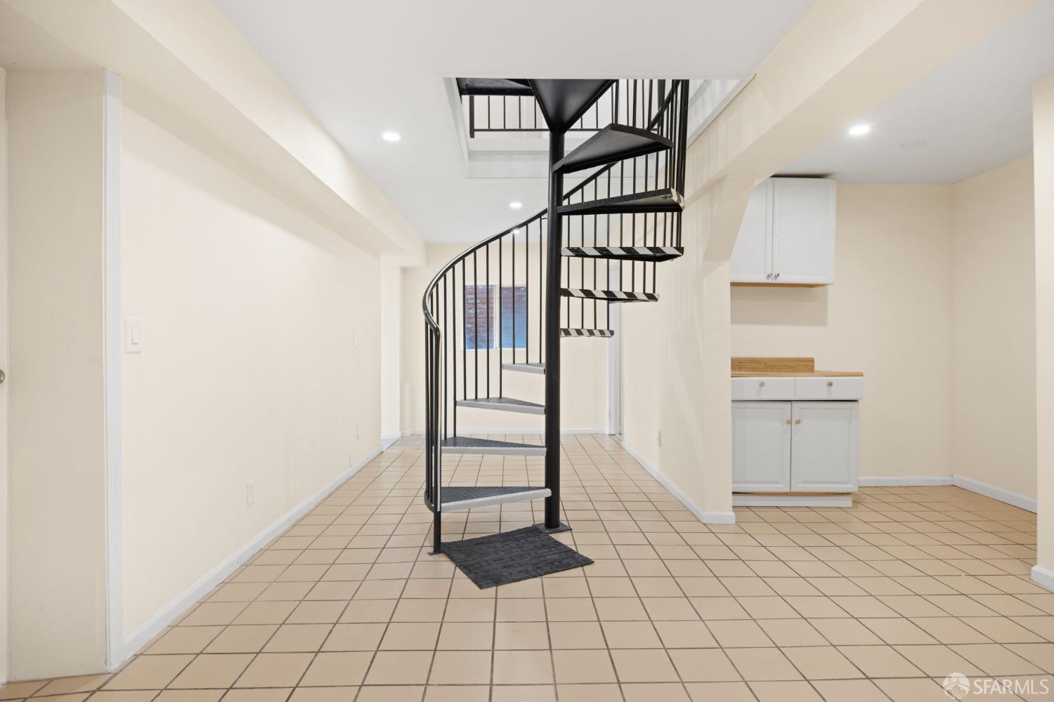 San Francisco, California, 94134, United States, 4 Bedrooms Bedrooms, ,3 BathroomsBathrooms,Residential,For Sale,1950995