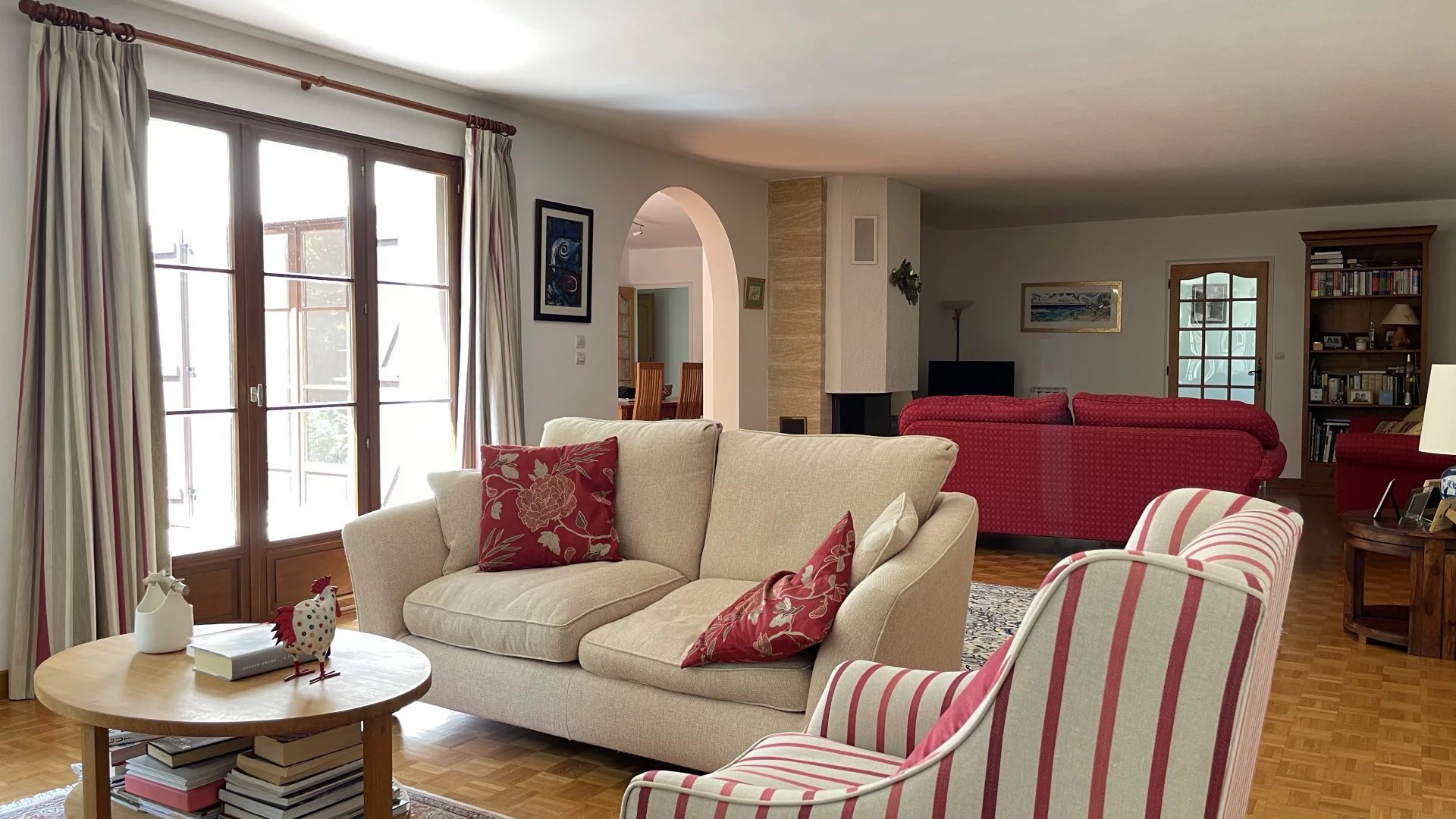 Samois-sur-Seine, Île-de-France, 77920, FR, 5 Bedrooms Bedrooms, ,4 BathroomsBathrooms,Residential,For Sale,1600874