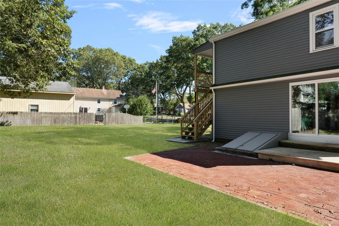 Warwick, Rhode Island, 02889, United States, 4 Bedrooms Bedrooms, ,2 BathroomsBathrooms,Residential,For Sale,1988287