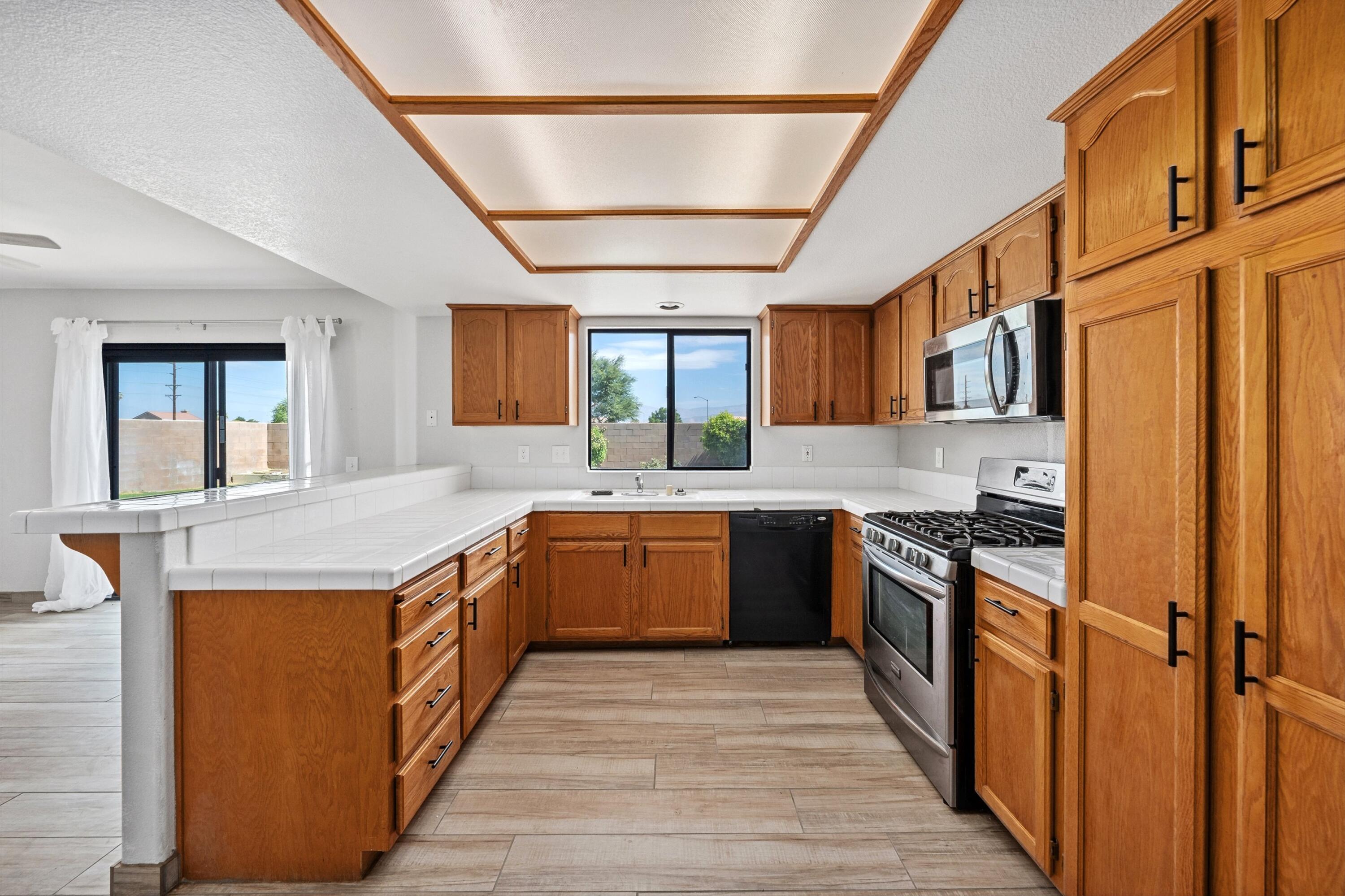 Indio, California, 92201, United States, 3 Bedrooms Bedrooms, ,2 BathroomsBathrooms,Residential,For Sale,1891507