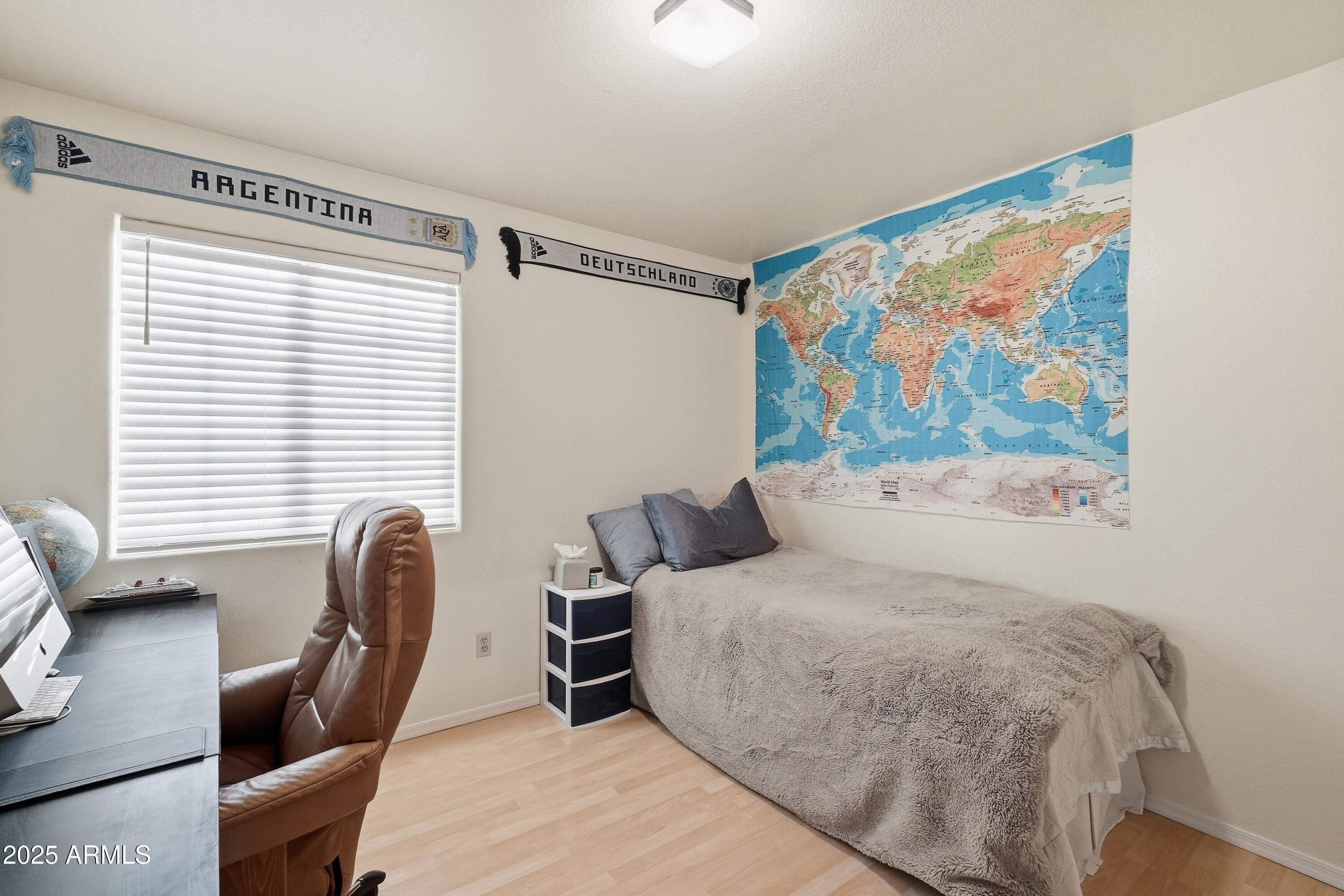 Phoenix, Arizona, 85044, United States, 4 Bedrooms Bedrooms, ,3 BathroomsBathrooms,Residential,For Sale,1993107