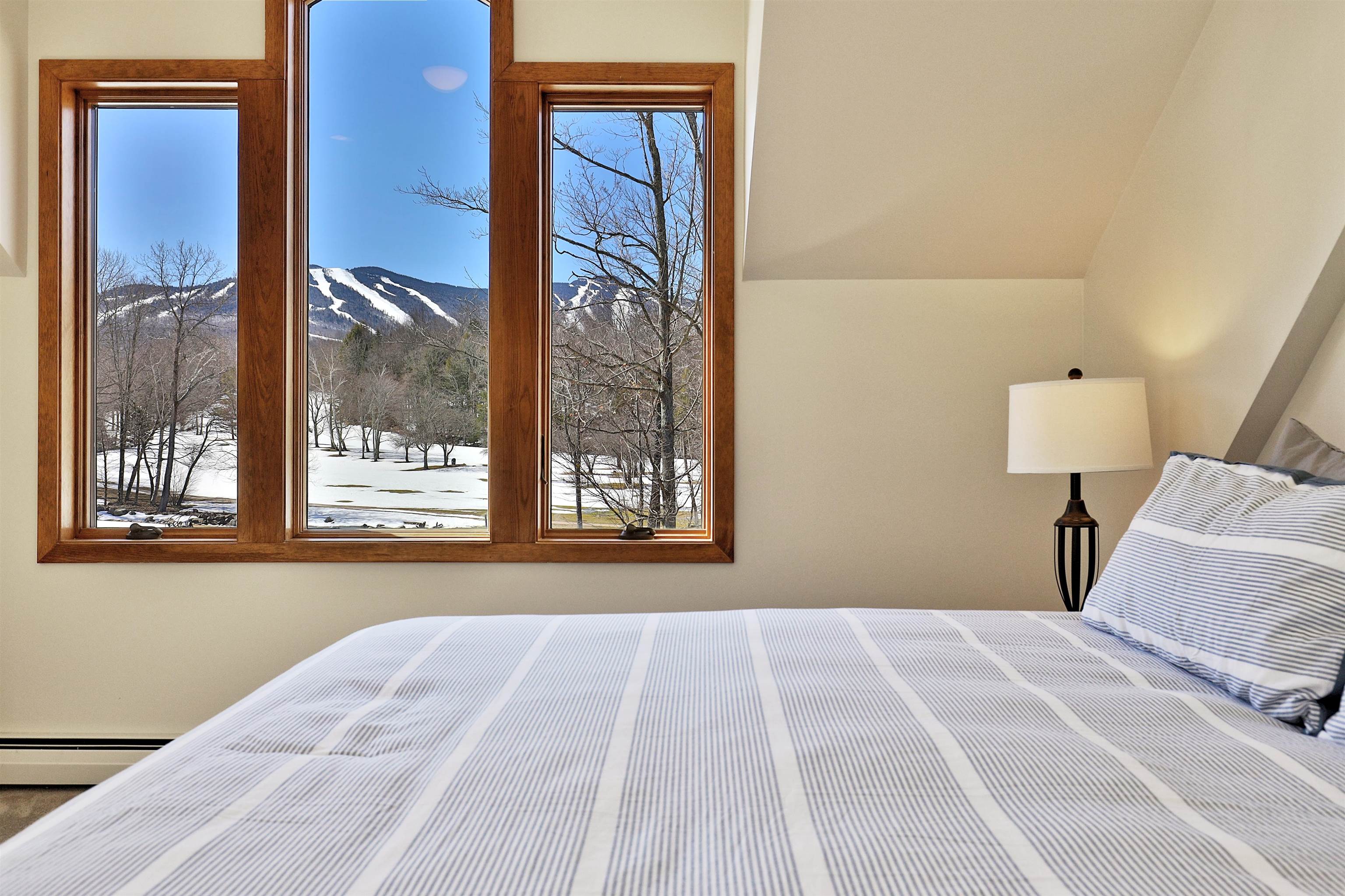  426 Roaring Brook Road - 物件實景