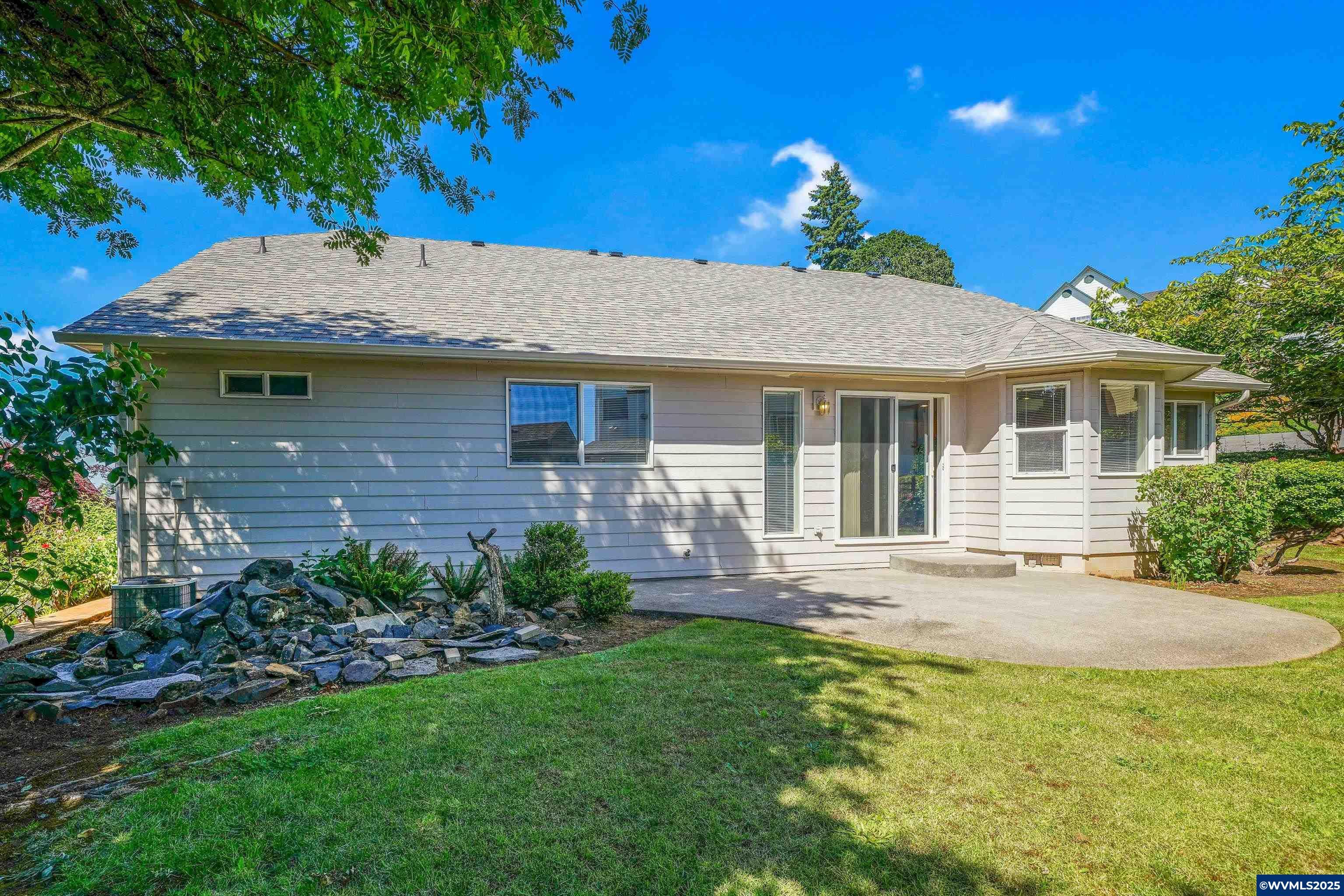 Salem, Oregon, 97304, United States, 3 Bedrooms Bedrooms, ,2 BathroomsBathrooms,Residential,For Sale,1838478