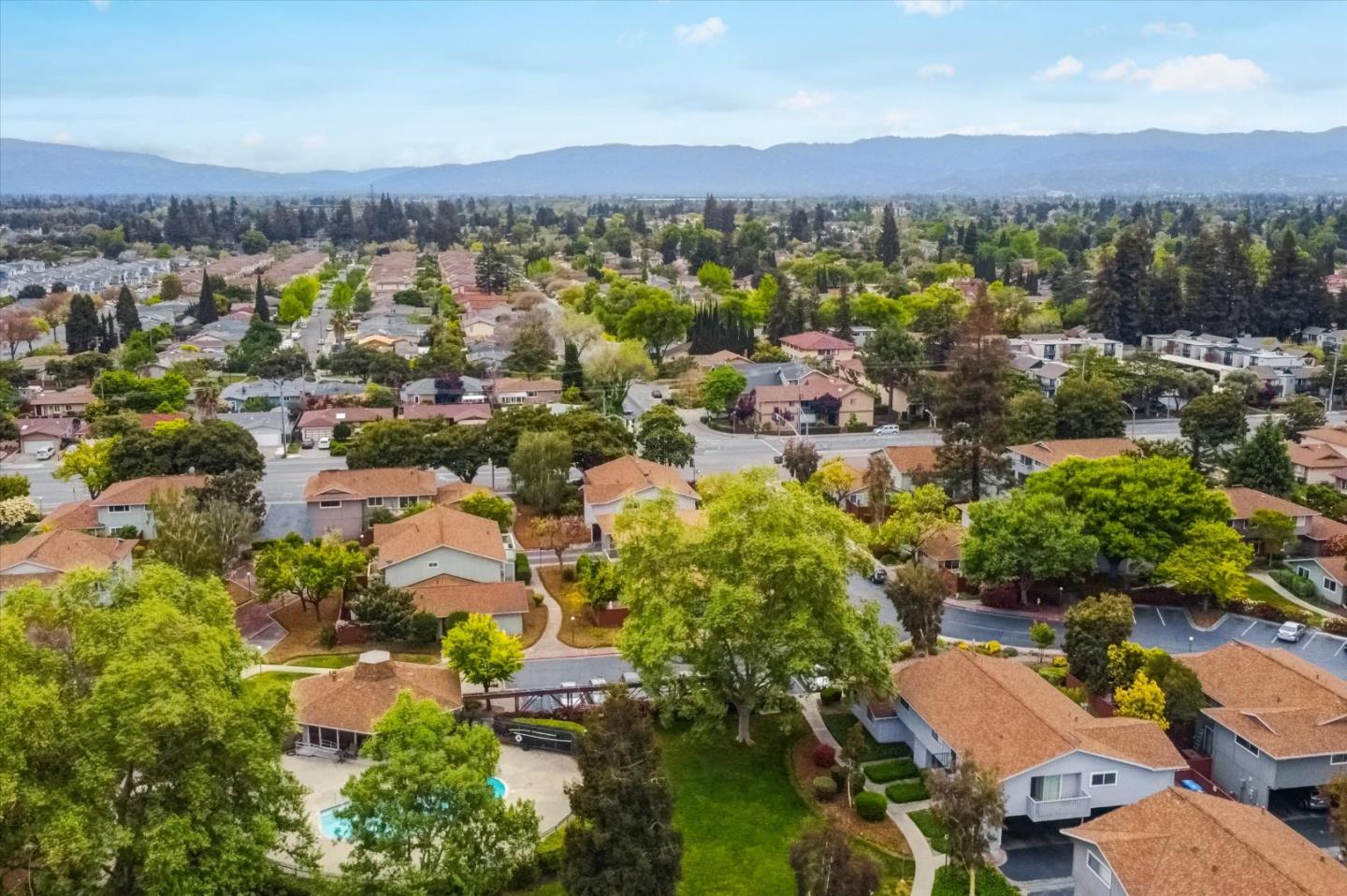 Sunnyvale, California, 94086, United States, 3 Bedrooms Bedrooms, ,2 BathroomsBathrooms,Residential,For Sale,1847517