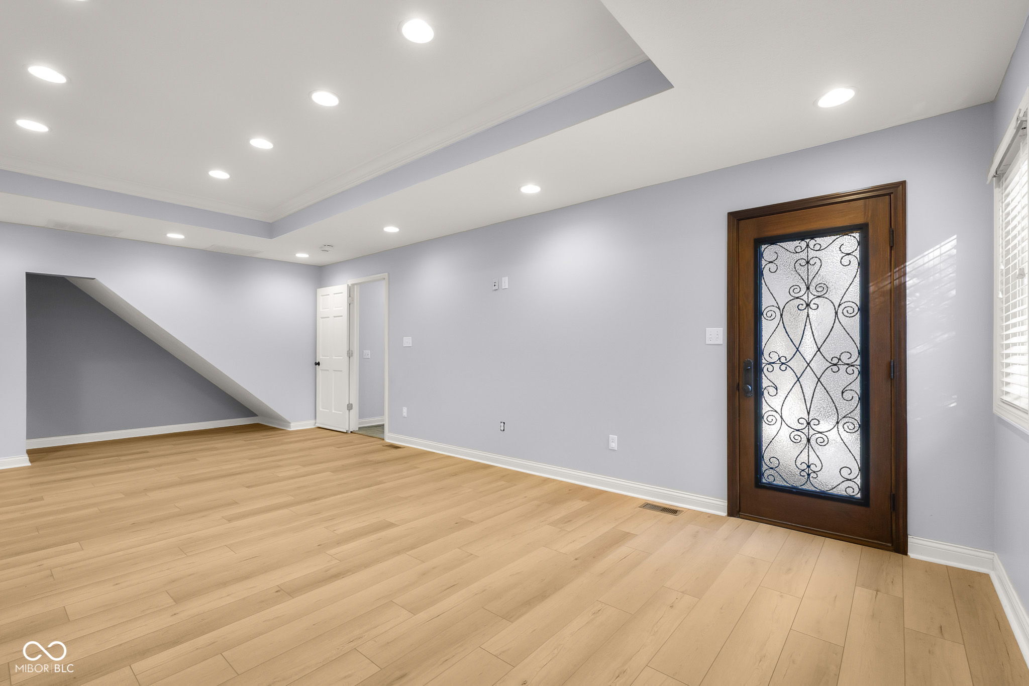 Columbus, Indiana, 47201, United States, 5 Bedrooms Bedrooms, ,6 BathroomsBathrooms,Residential,For Sale,1982008