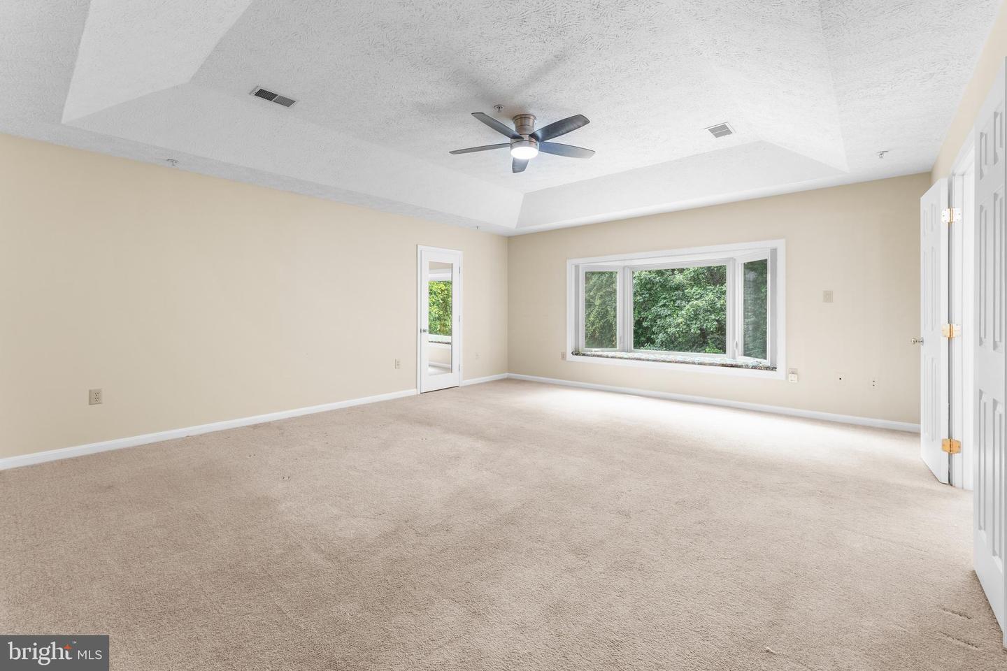 Clinton, Maryland, 20735, United States, 5 Bedrooms Bedrooms, ,5 BathroomsBathrooms,Residential,For Sale,1907711