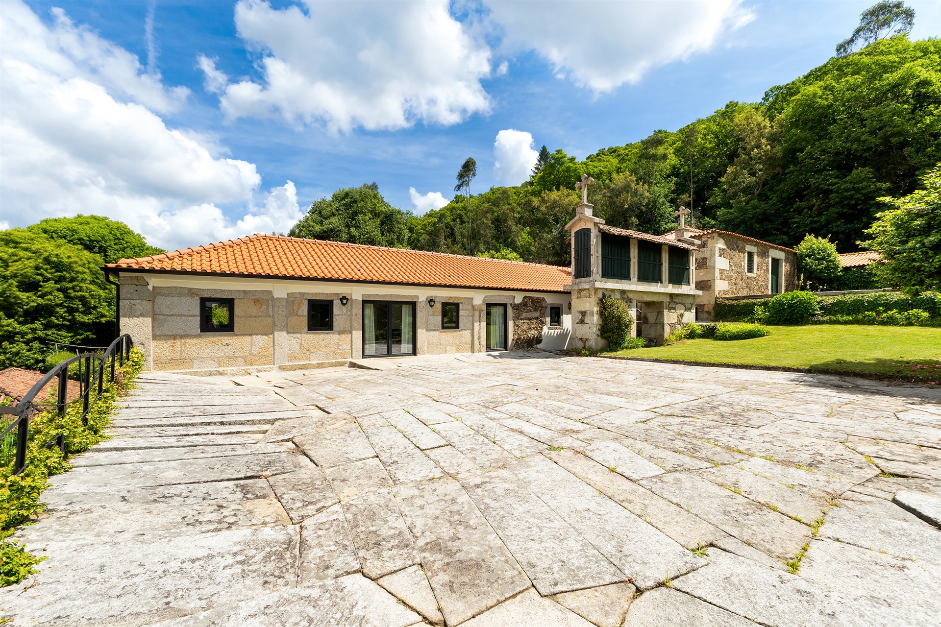  Farm, 10 bedrooms, for Sale - 物件實景