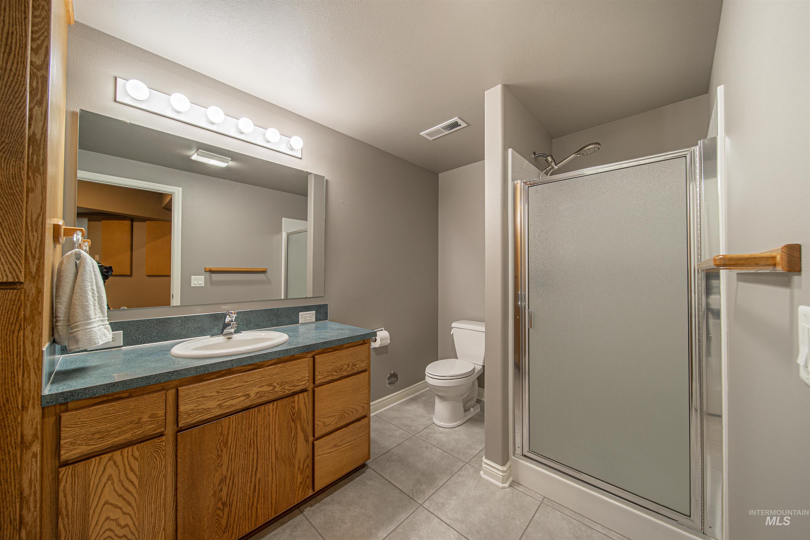1993 & 1971 10th Ave, Clarkston, Washington, 99403, United States, 5 Bedrooms Bedrooms, ,Residential,For Sale,1993 & 1971 10th Ave,1616374