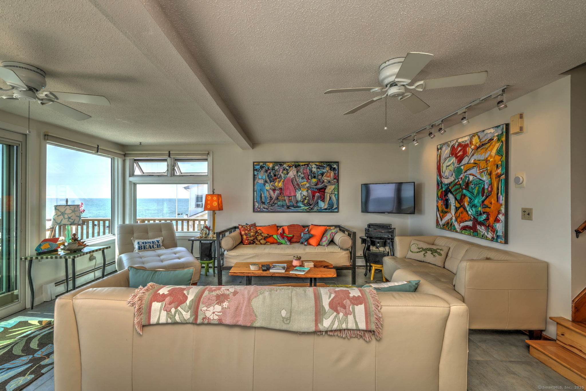 East Haven, Connecticut, 06512, United States, 2 Bedrooms Bedrooms, ,2 BathroomsBathrooms,Residential,For Sale,1917765
