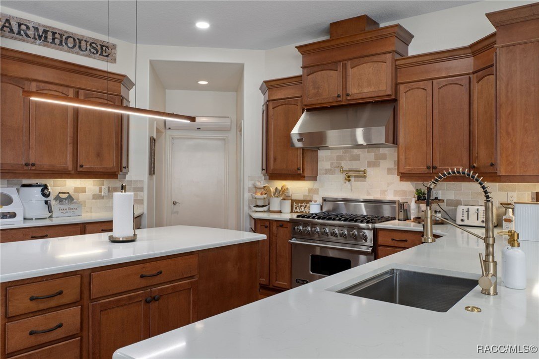 Crystal River, Florida, 34428, United States, 4 Bedrooms Bedrooms, ,4 BathroomsBathrooms,Residential,For Sale,1983688