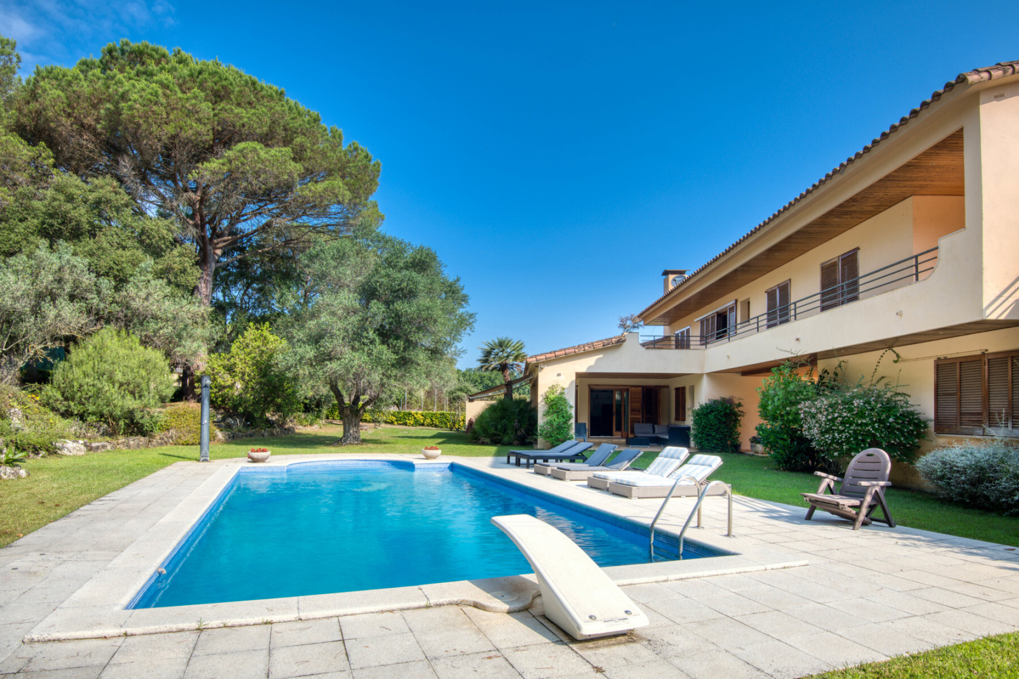  Beautiful villa in ideal location, surrounded by nature, in Solius - 物件實景