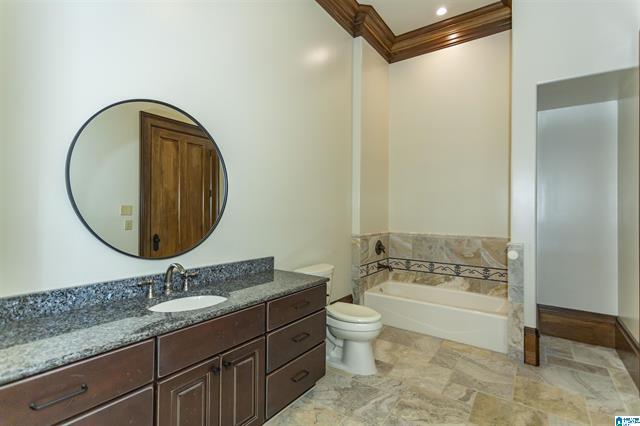 Calera, Alabama, 35040, United States, 5 Bedrooms Bedrooms, ,6 BathroomsBathrooms,Residential,For Sale,2006341