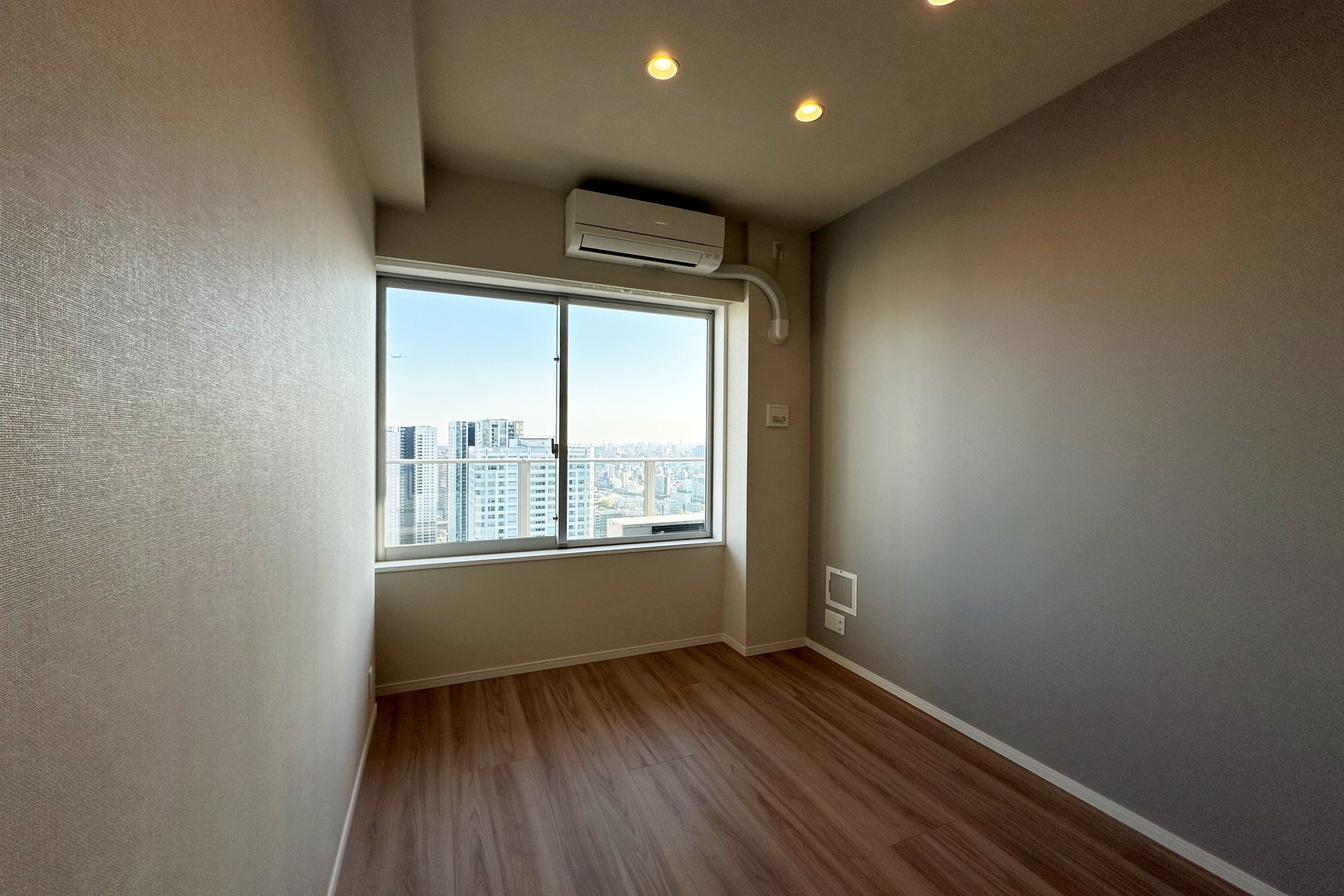  BAY CREST TOWER - 物件實景