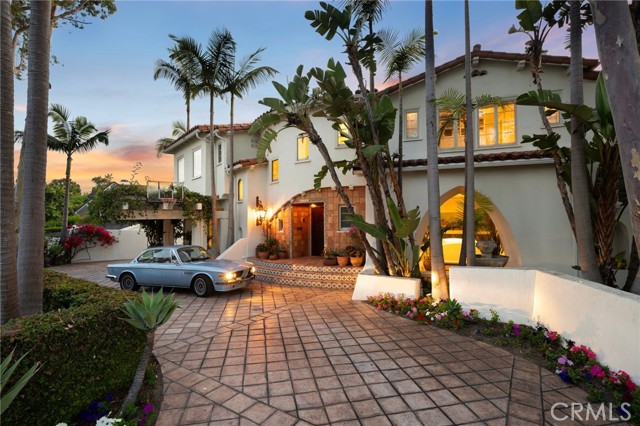 Los Angeles, California, 90064, United States, 6 Bedrooms Bedrooms, ,3 BathroomsBathrooms,Residential,For Sale,1878495