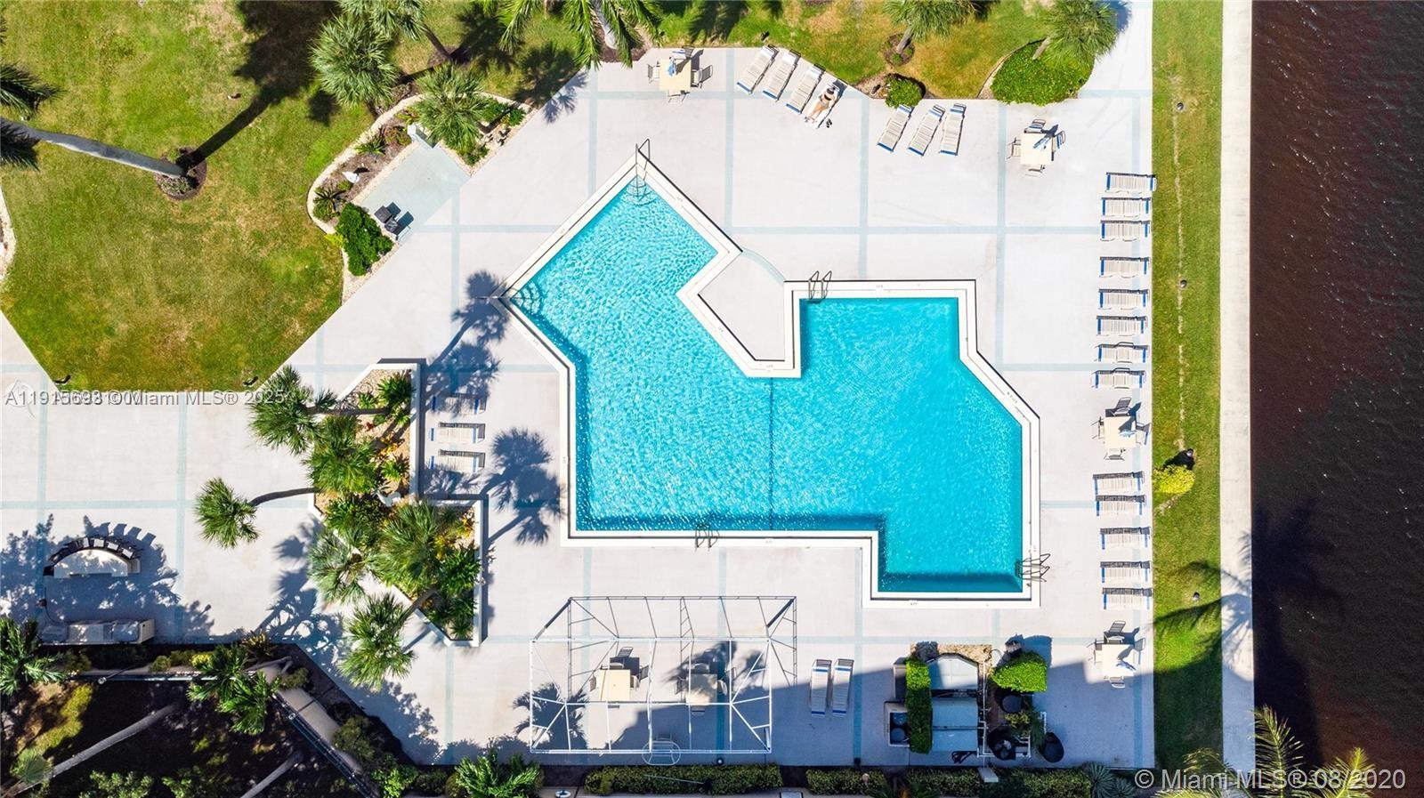 Pompano Beach, Florida, 33062, United States, 2 Bedrooms Bedrooms, ,2 BathroomsBathrooms,Residential,For Sale,1996821