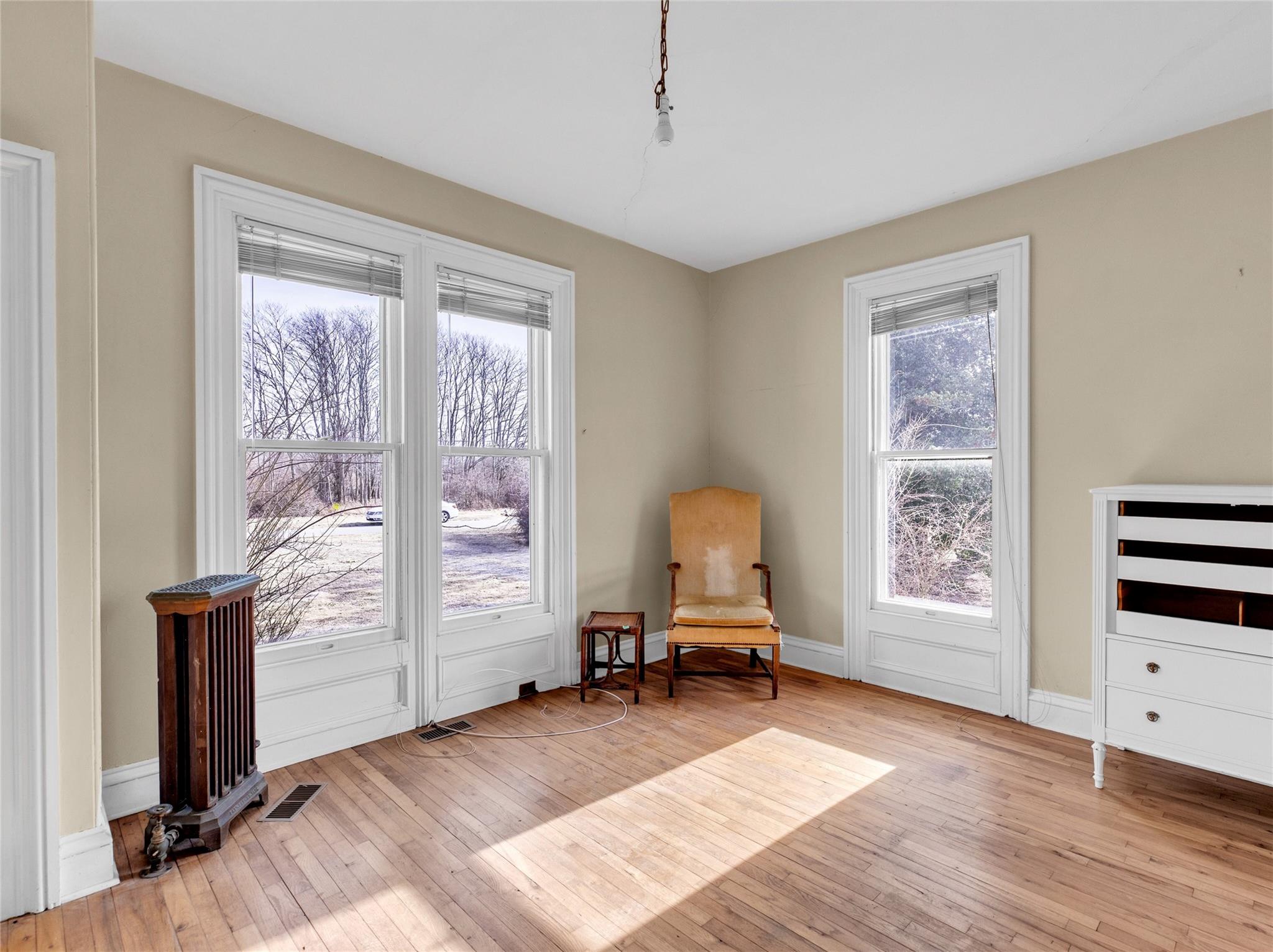 Orient, New York, 11957, United States, 7 Bedrooms Bedrooms, ,3 BathroomsBathrooms,Residential,For Sale,1696050