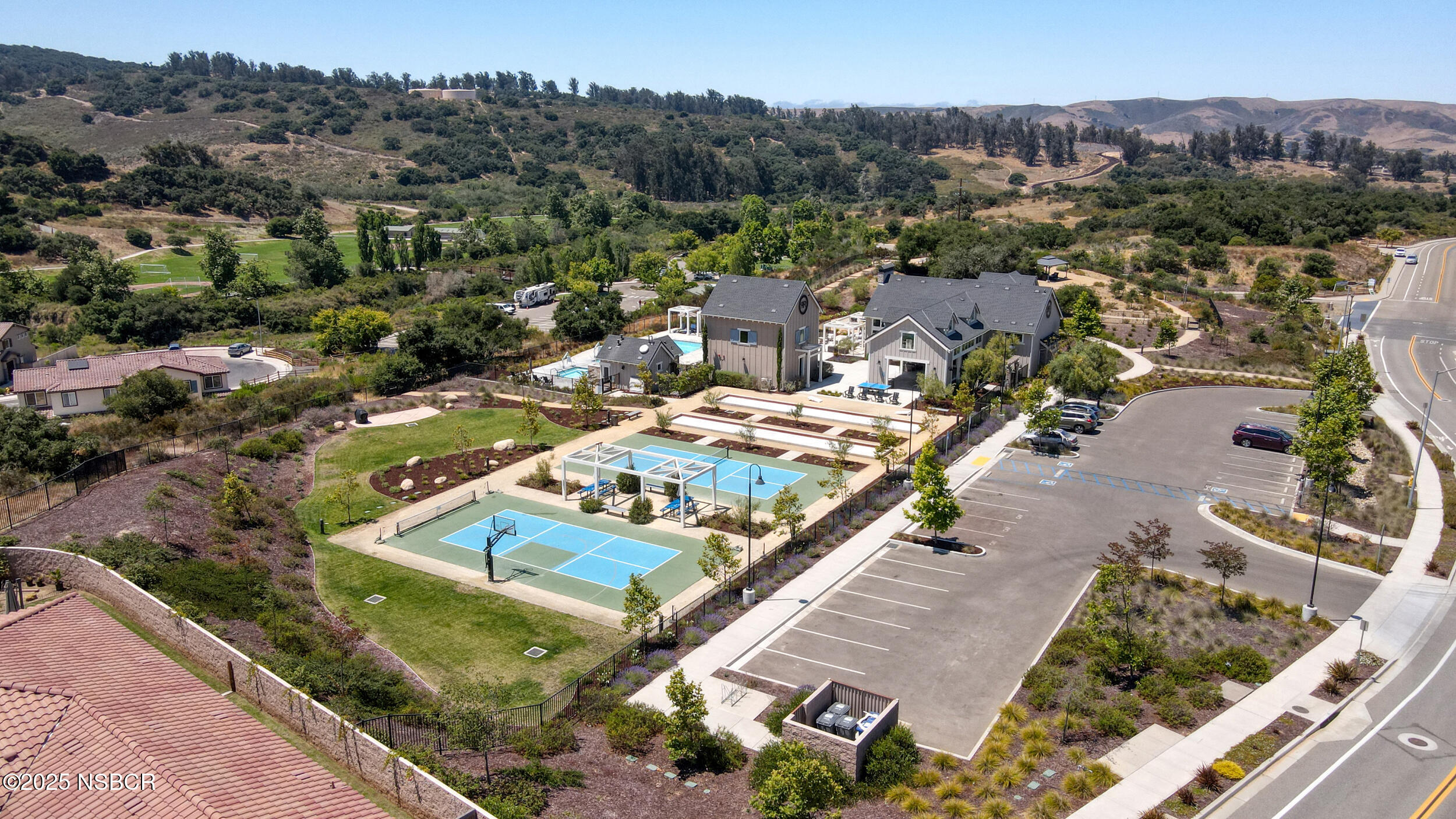 Santa Maria, California, 93455, United States, 3 Bedrooms Bedrooms, ,3 BathroomsBathrooms,Residential,For Sale,1929154