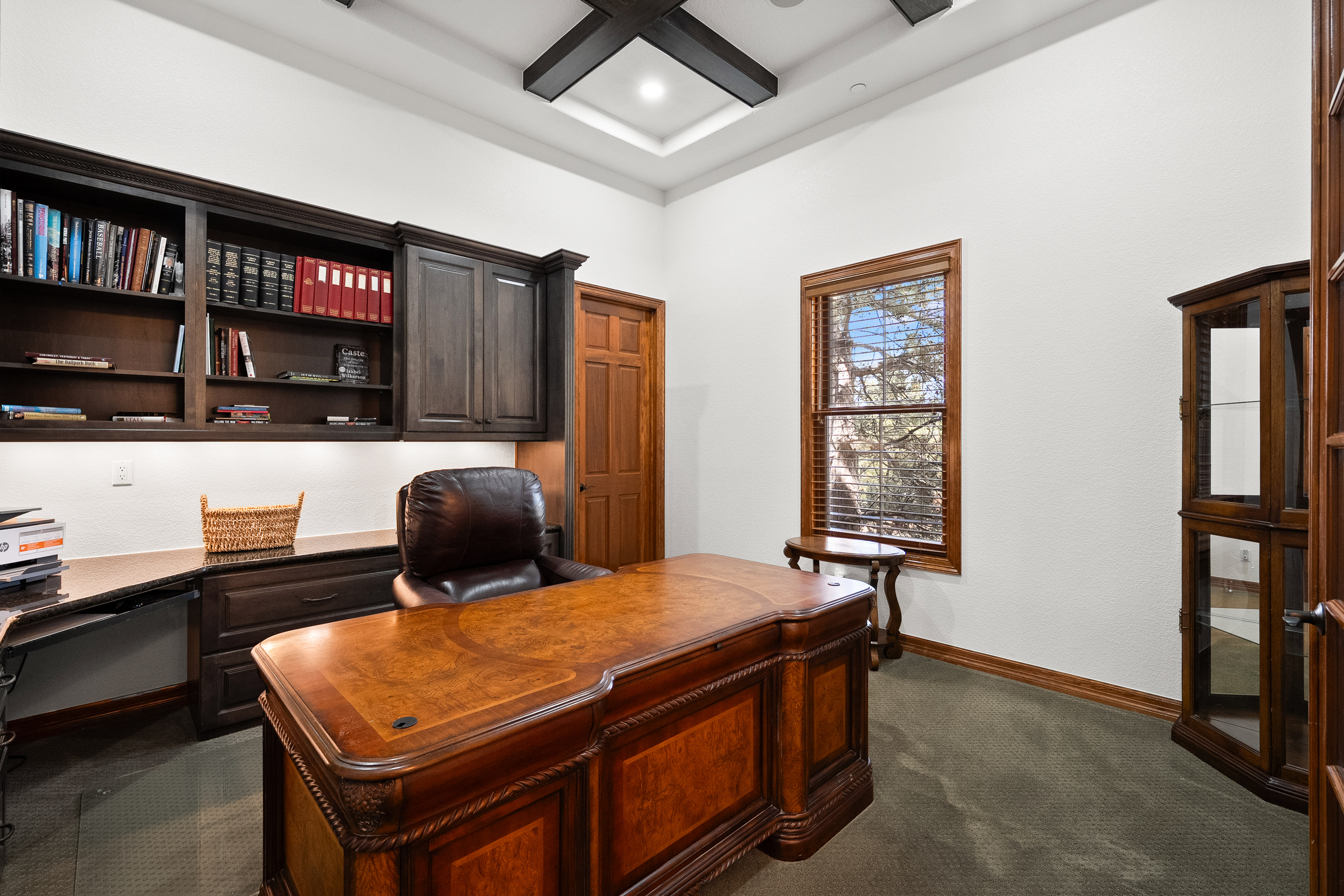  Exceptional ranch-style home in the prestigious gated golf course community - 物件實景