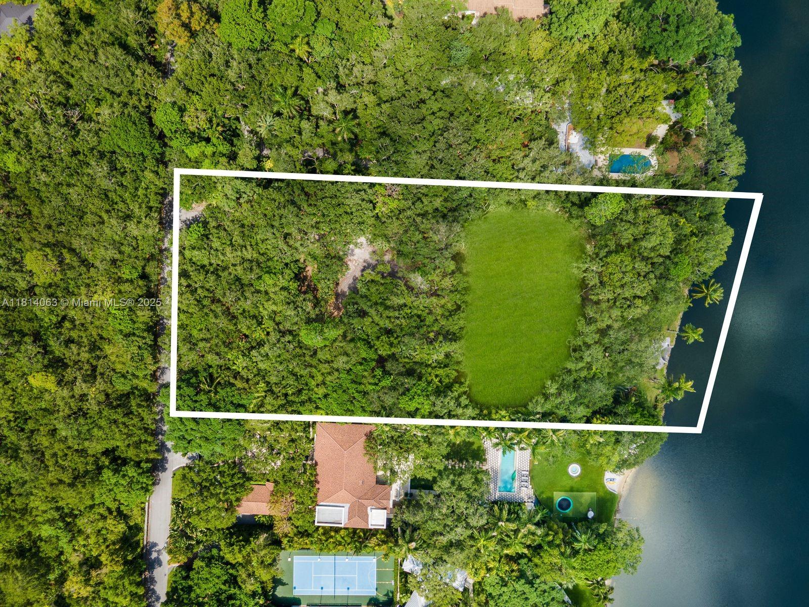 Coral Gables, Florida, 33156, United States, ,Land,For Sale,1840741