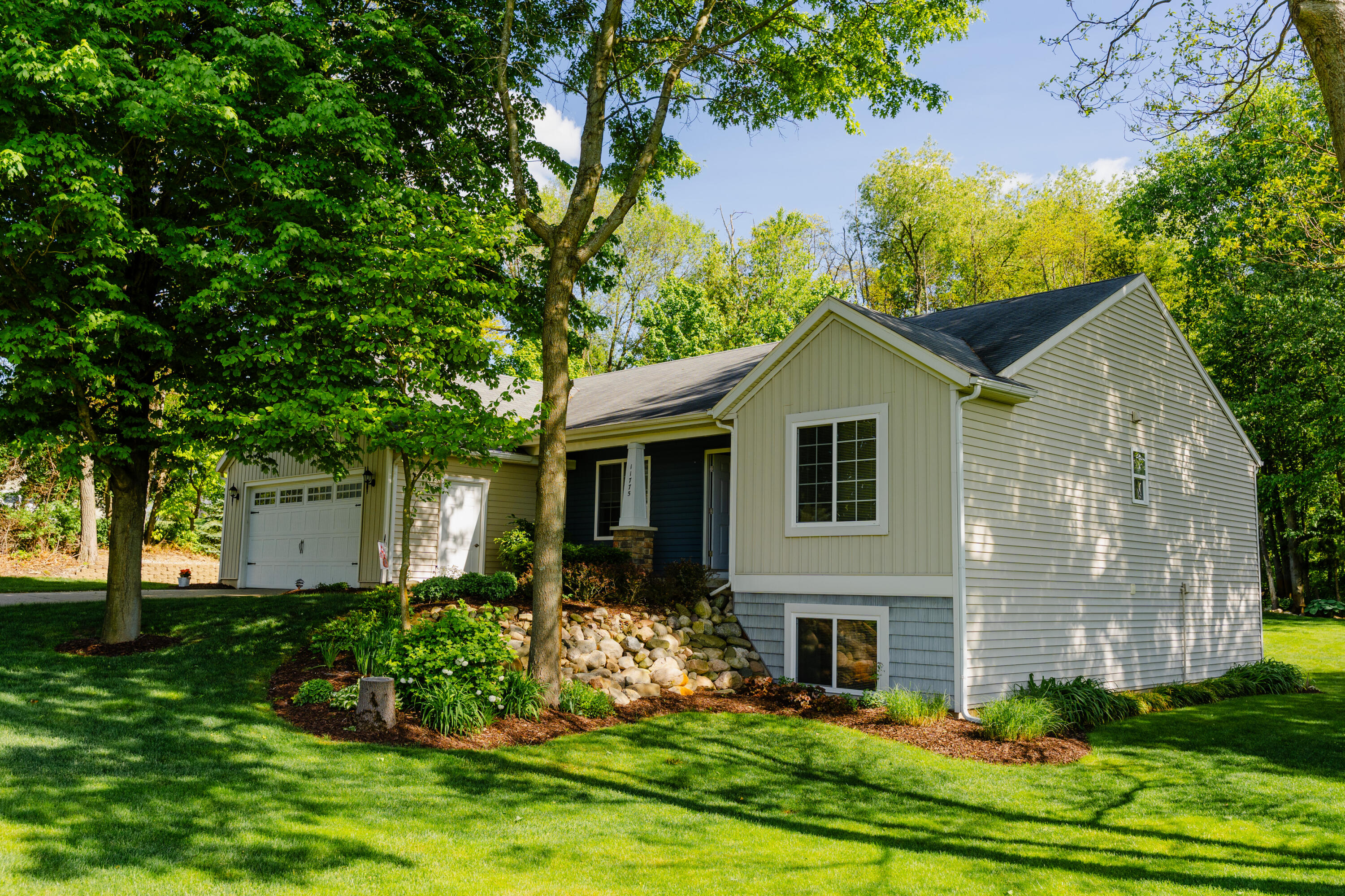 Sparta, Michigan, 49345, United States, 4 Bedrooms Bedrooms, ,3 BathroomsBathrooms,Residential,For Sale,1895548