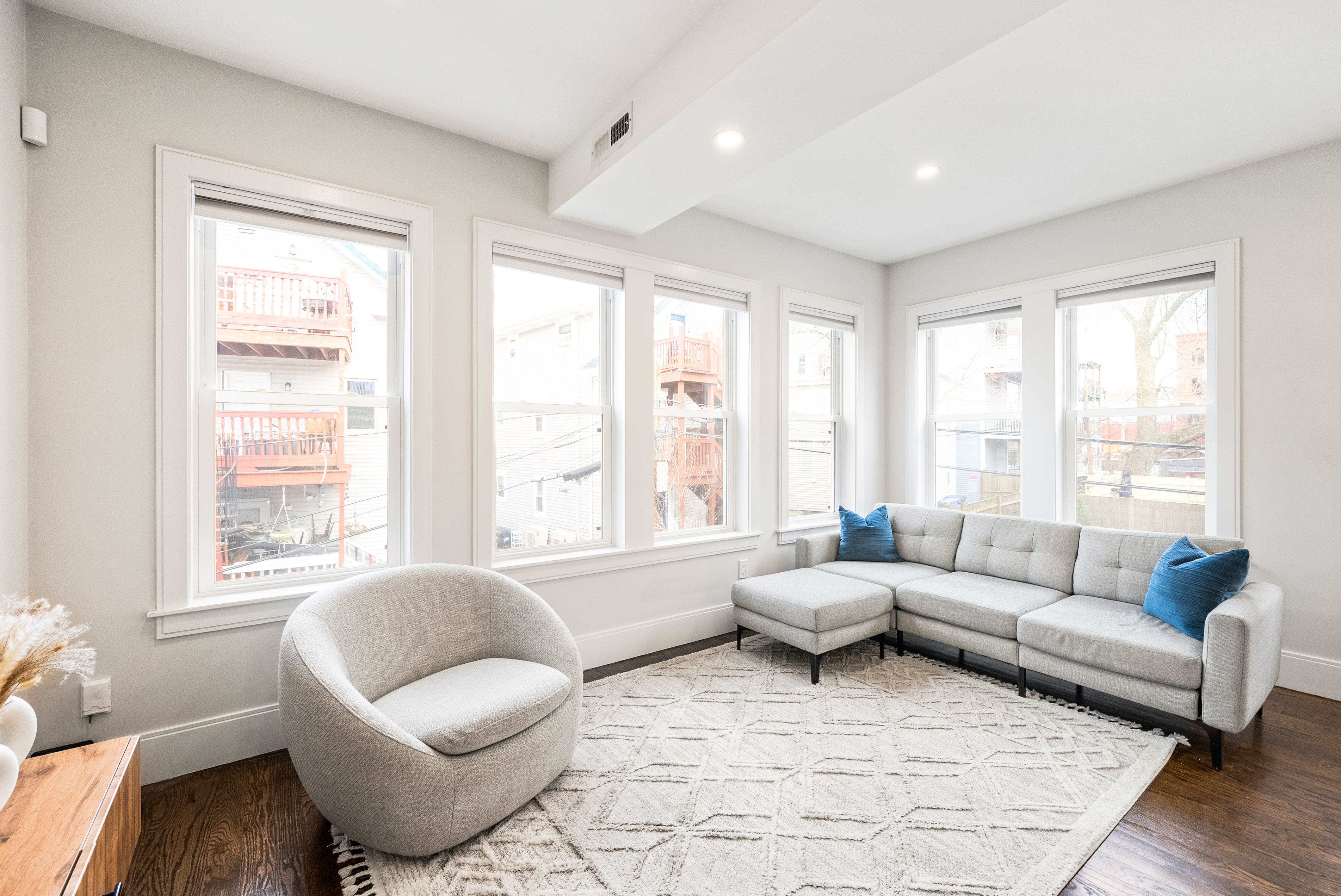  12-14 Porter St, Boston, MA, 02130 - 物件實景