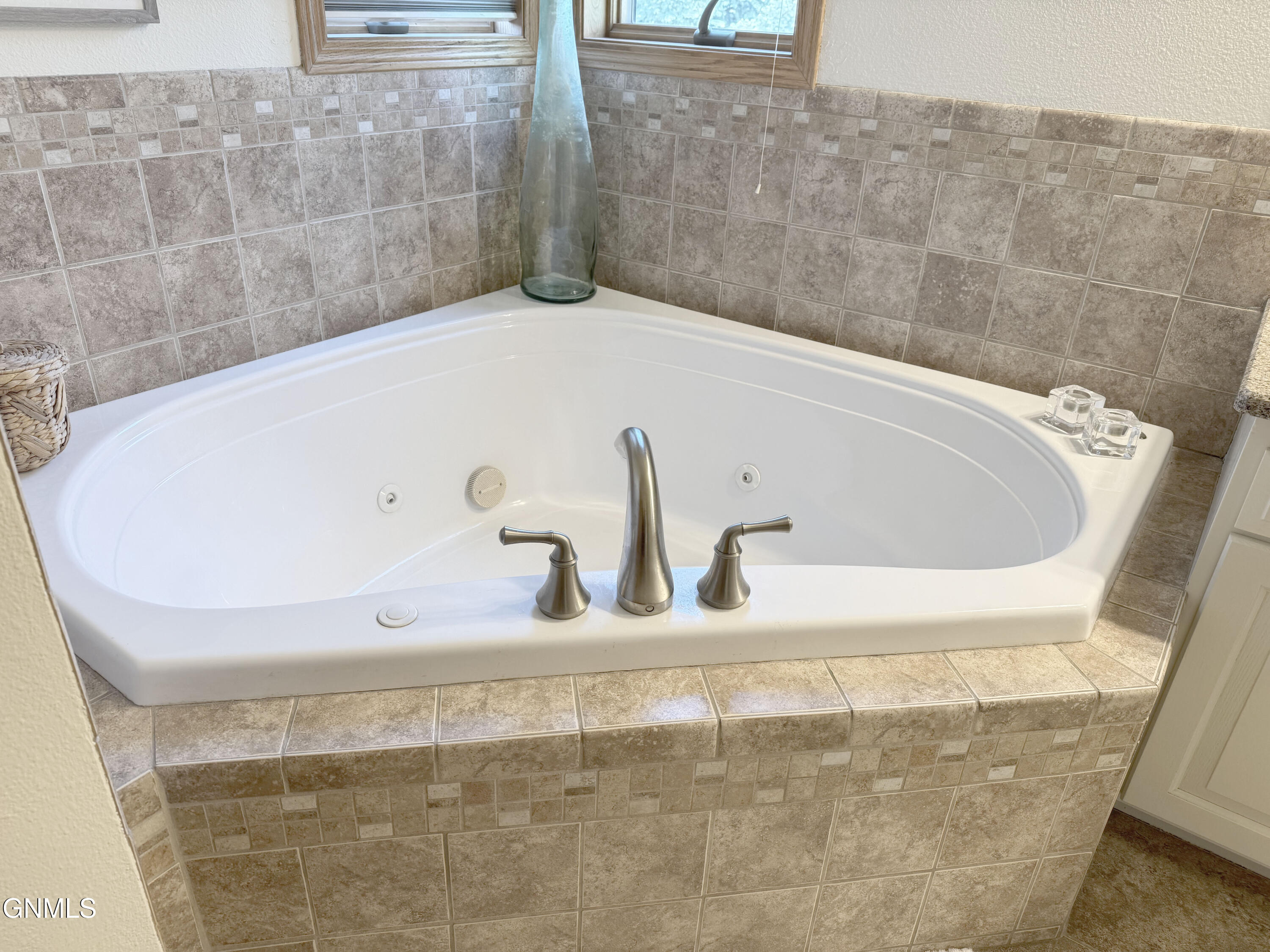 Bismarck, North Dakota, 58503, United States, 5 Bedrooms Bedrooms, ,2 BathroomsBathrooms,Residential,For Sale,2001566