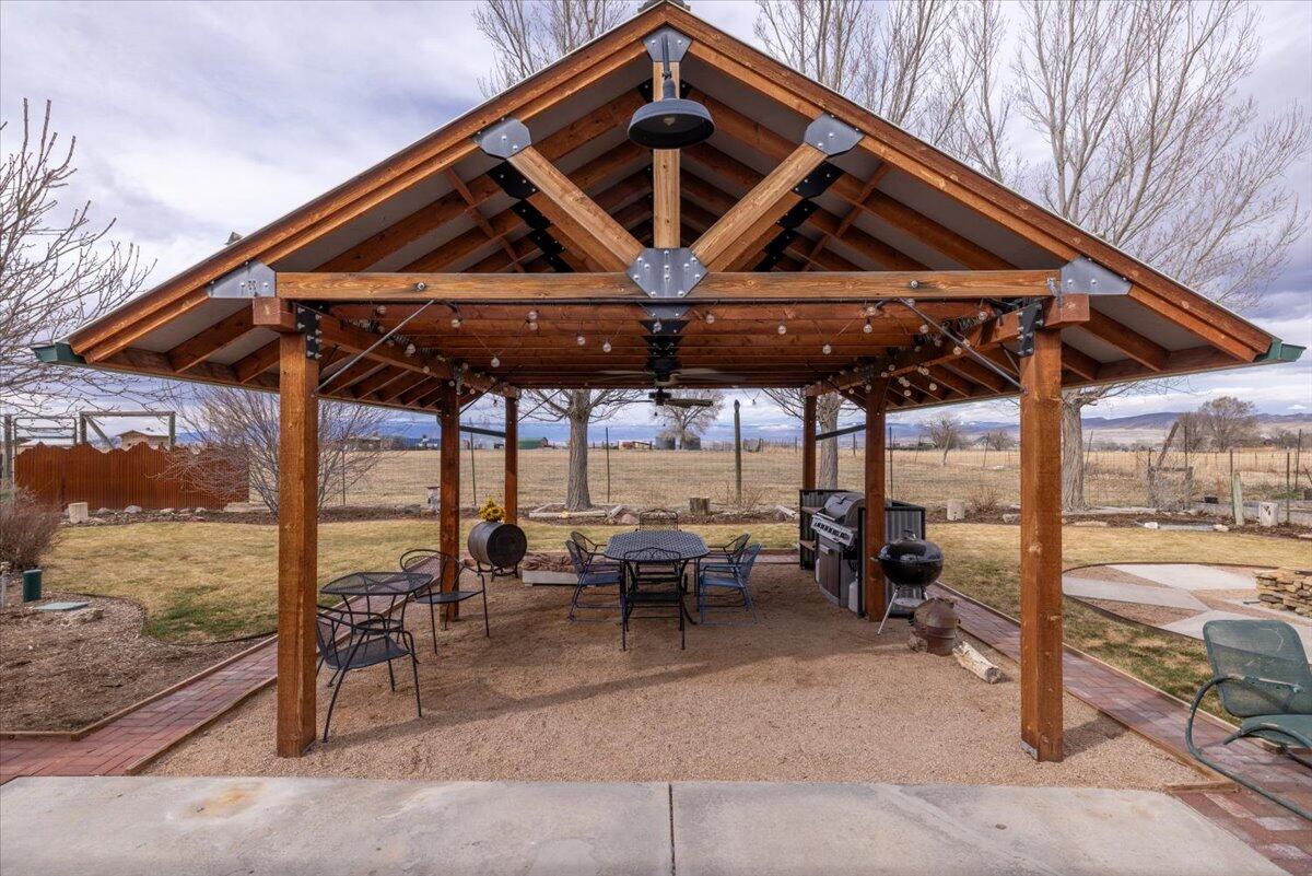 Montrose, Colorado, United States, 3 Bedrooms Bedrooms, ,3 BathroomsBathrooms,Residential,For Sale,1792870