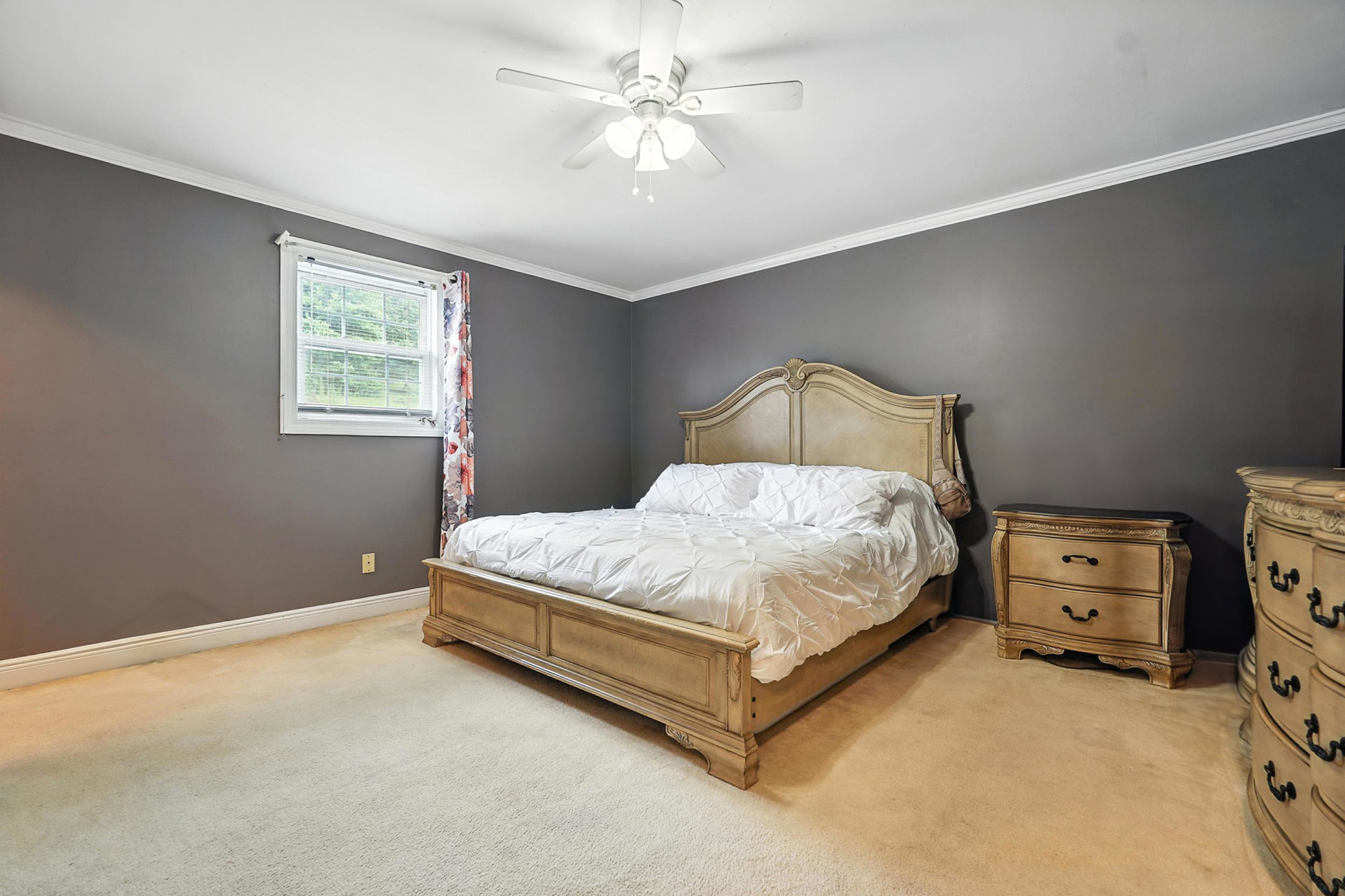 Seymour, Tennessee, 37865, United States, 8 Bedrooms Bedrooms, ,8 BathroomsBathrooms,Residential,For Sale,1904396