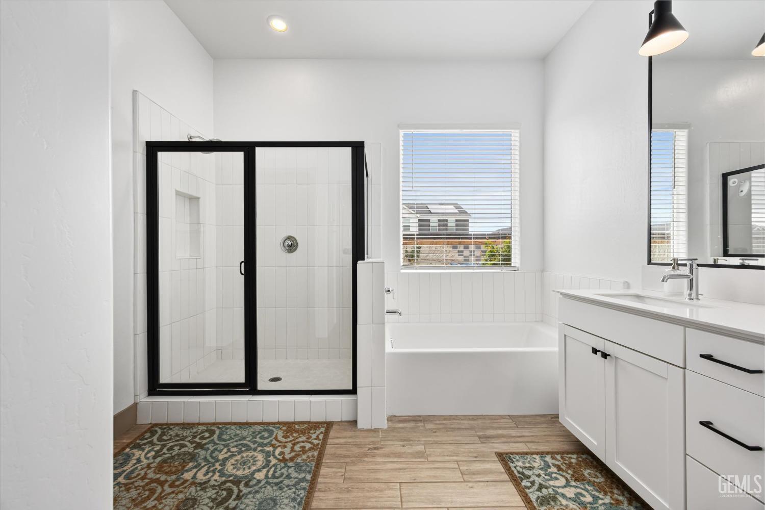 Shafter, California, 93263, United States, 4 Bedrooms Bedrooms, ,3 BathroomsBathrooms,Residential,For Sale,1767586