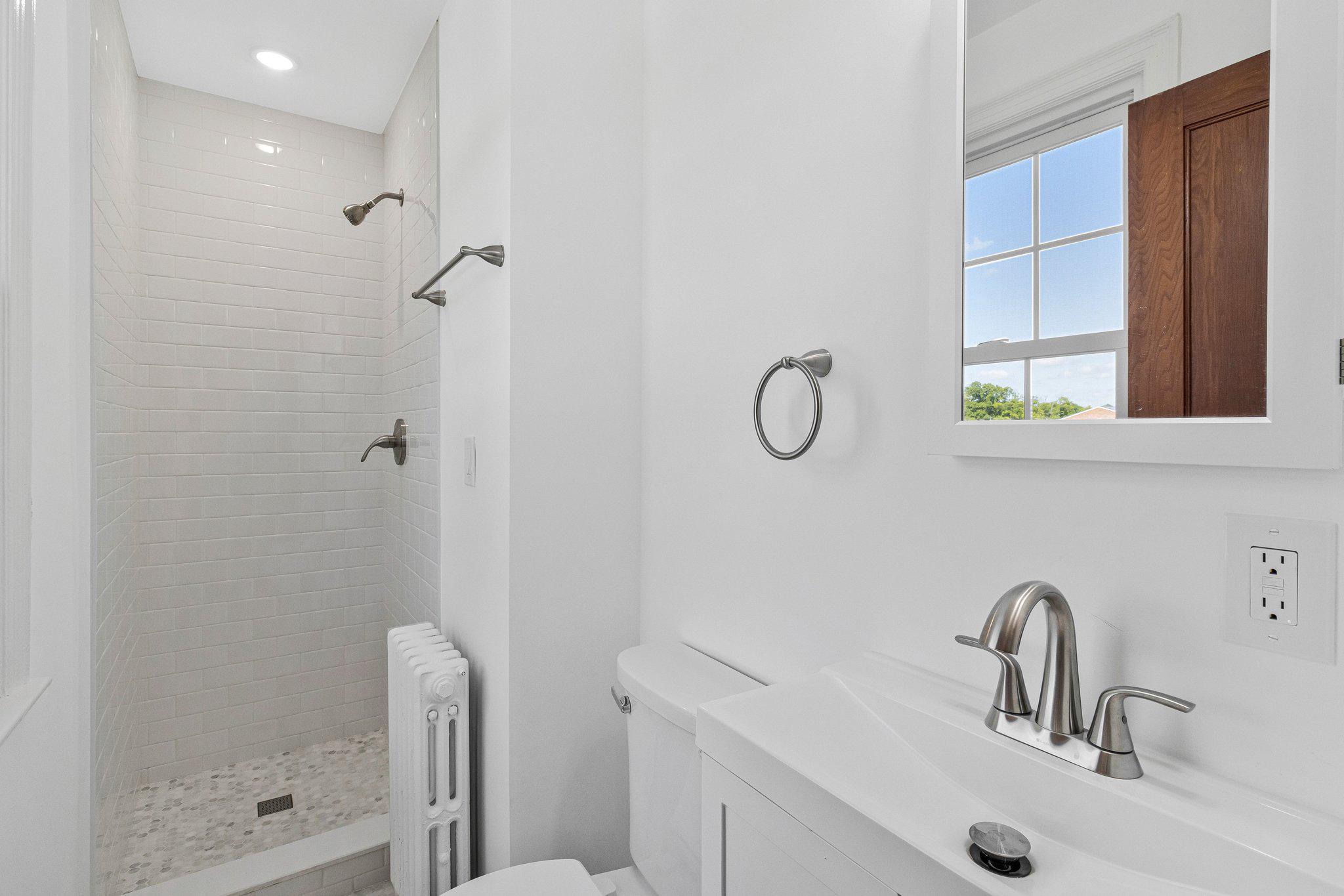  6424 2nd Place NW, Washington, DC, 20012 - 物件實景