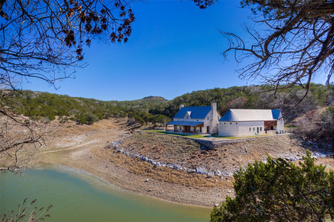 Blanco, Texas, 78606, United States, 4 Bedrooms Bedrooms, ,5 BathroomsBathrooms,Residential,For Sale,1723660