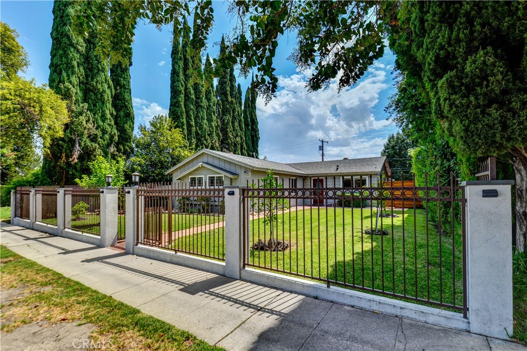 Granada Hills, California, 91344, United States, 4 Bedrooms Bedrooms, ,2 BathroomsBathrooms,Residential,For Sale,1983856