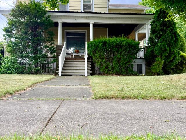 Carver St, Warren, PA 16365